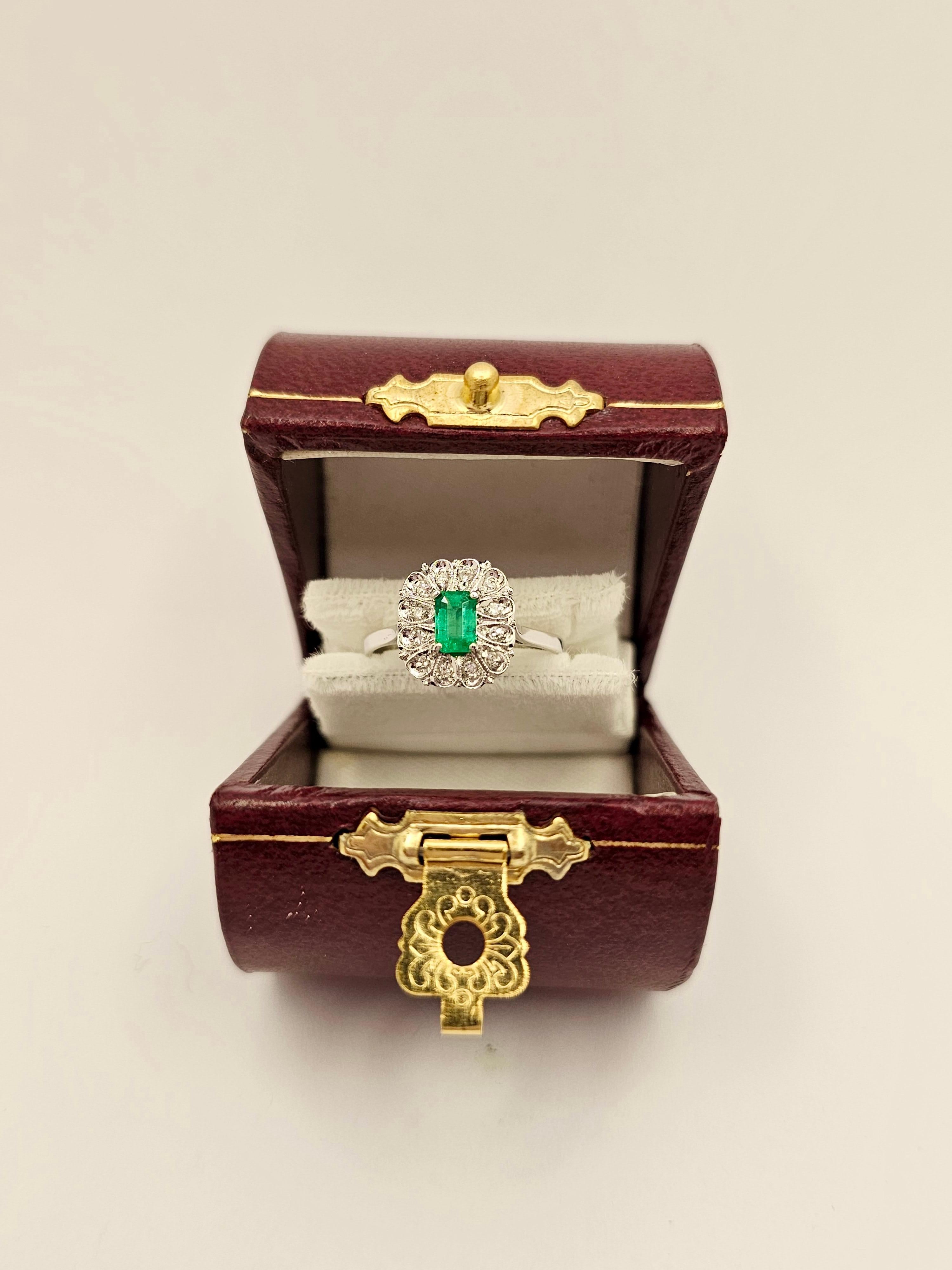 vintage emerald rings aventura