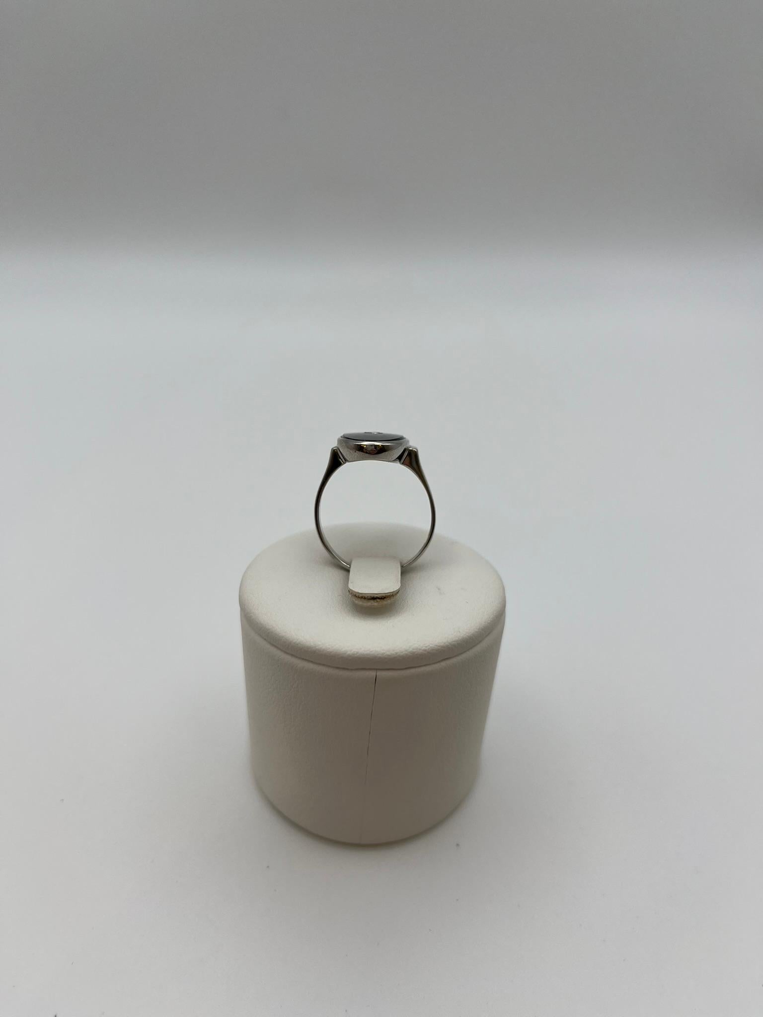 Anello vintage in onice con diamante centrale in vendita 1