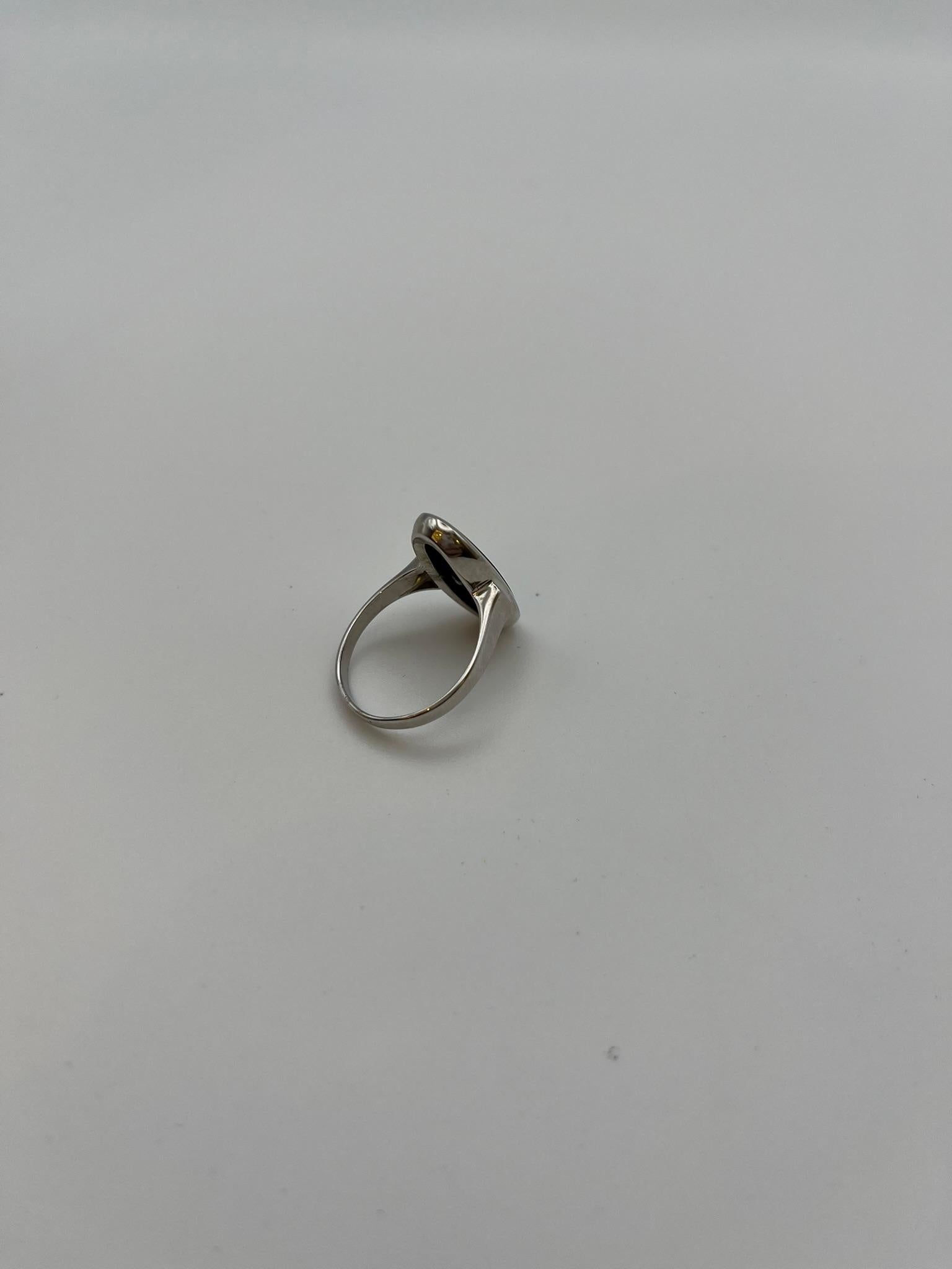 Anello vintage in onice con diamante centrale in vendita 2