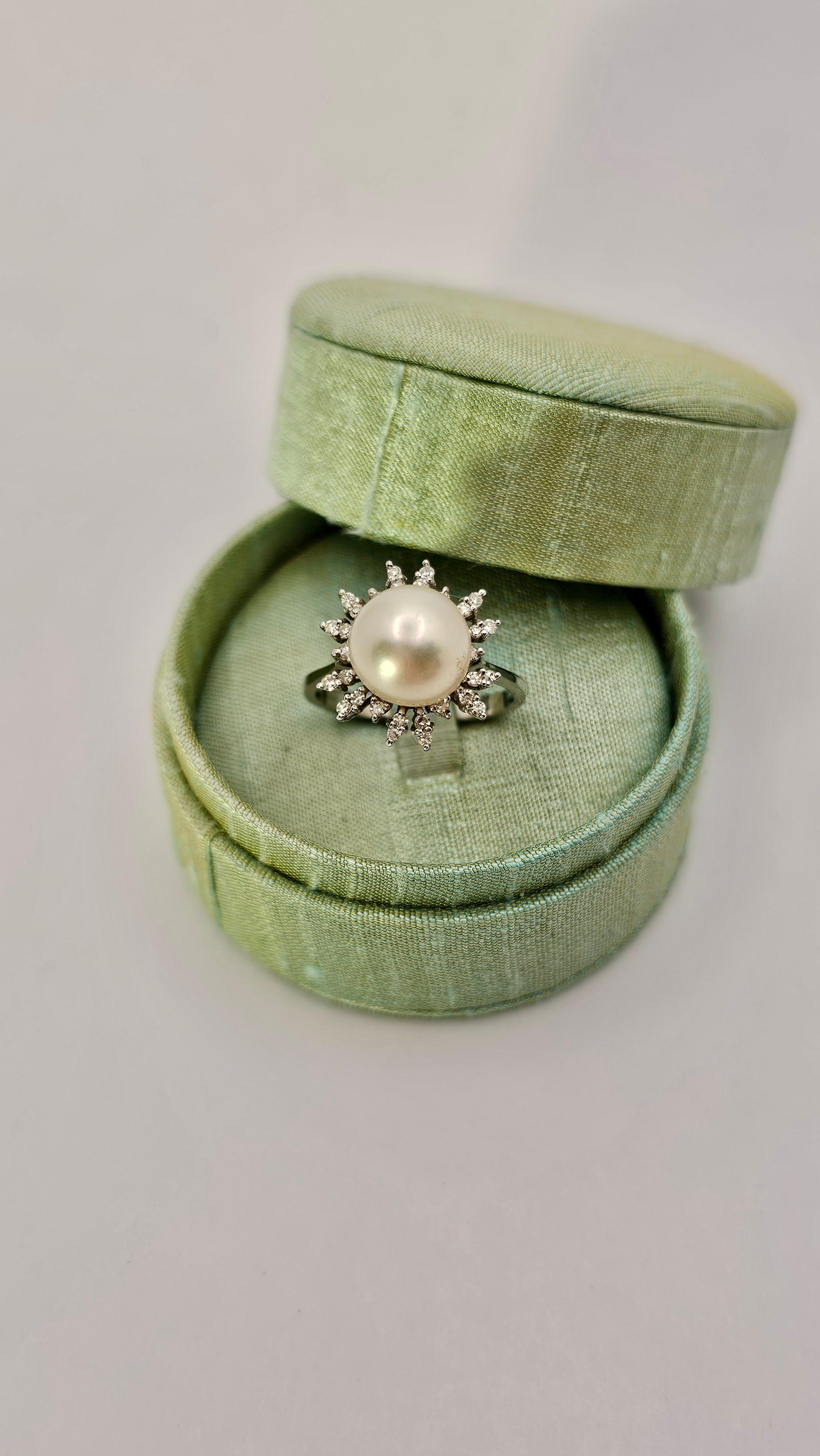 Vintage-Ring aus 18 Karat Weißgold, Perlen und Diamanten für Damen oder Herren im Angebot