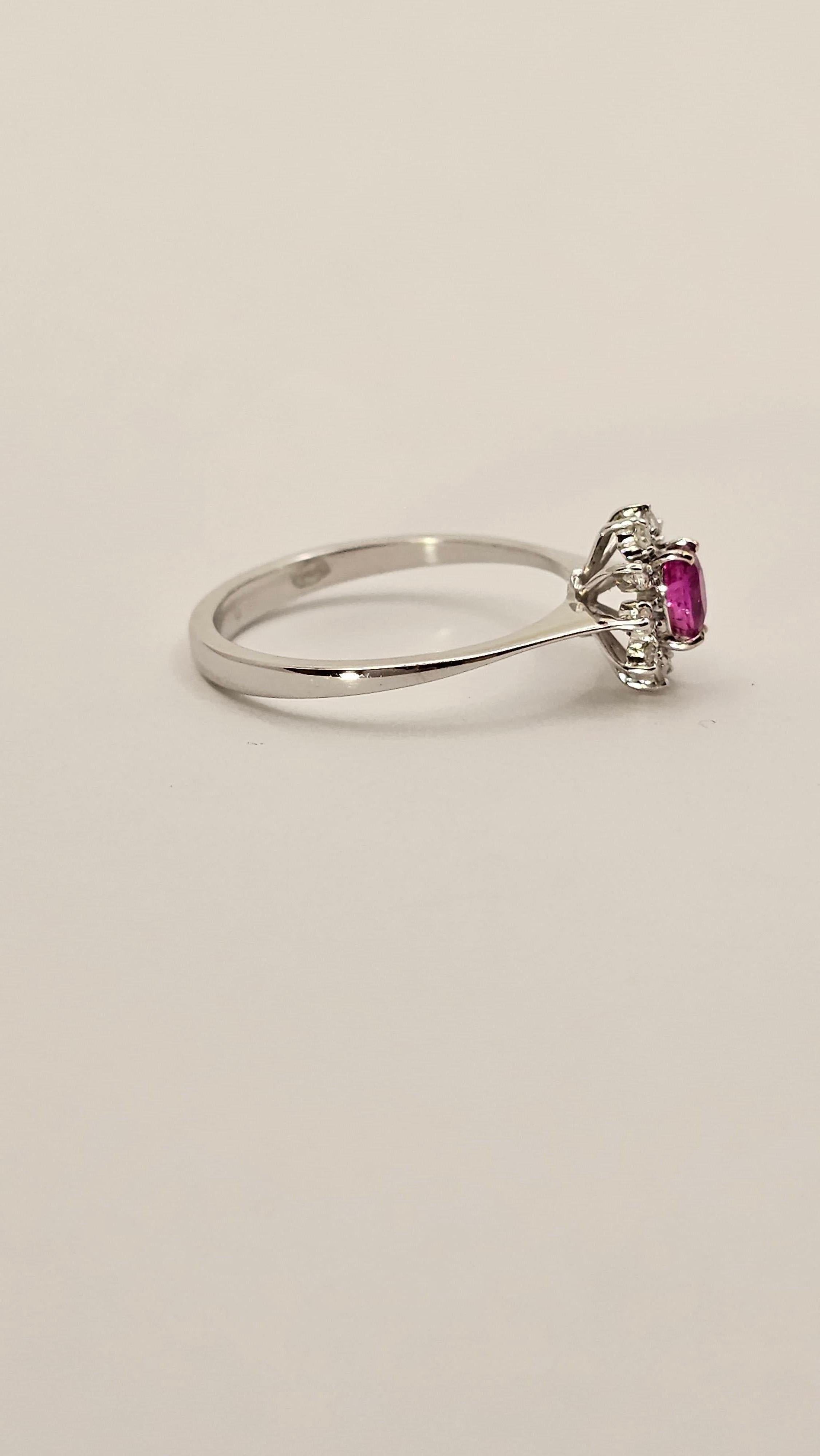 Vintage Ring in White Gold, Diamonds and Ruby In New Condition For Sale In Cattolica, IT