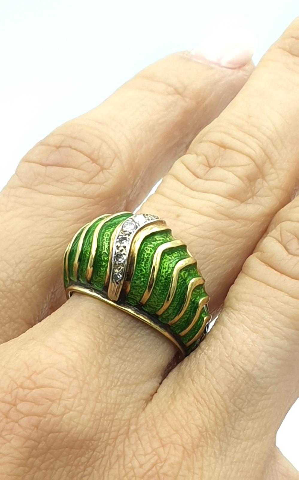 Optischer Ring im Vintage-Stil aus 14 Karat Gold mit Diamanten und grüner Emaille im Angebot 1