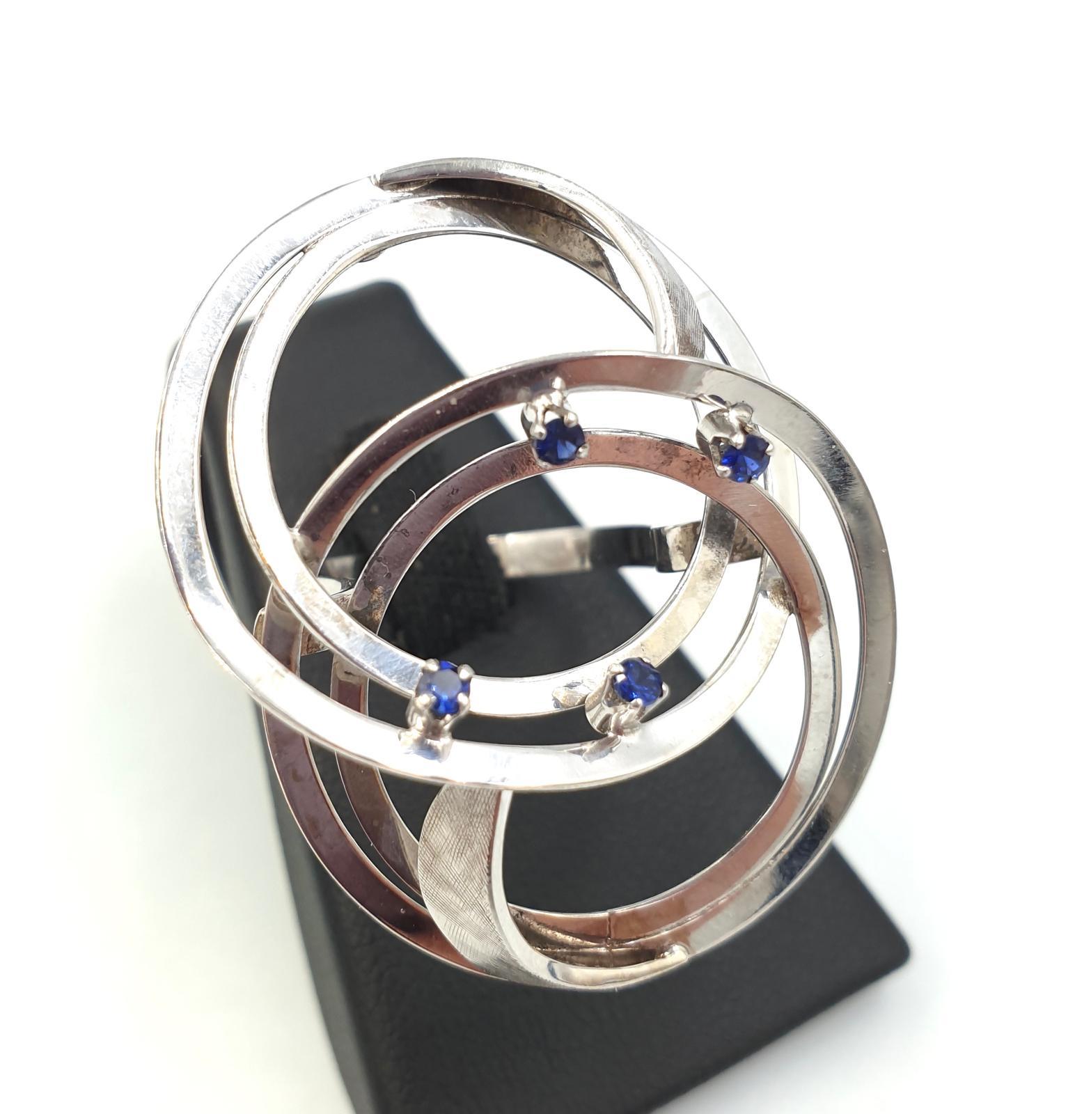 Retro Made in Italy optical style vintage ring in 18k white gold For Sale