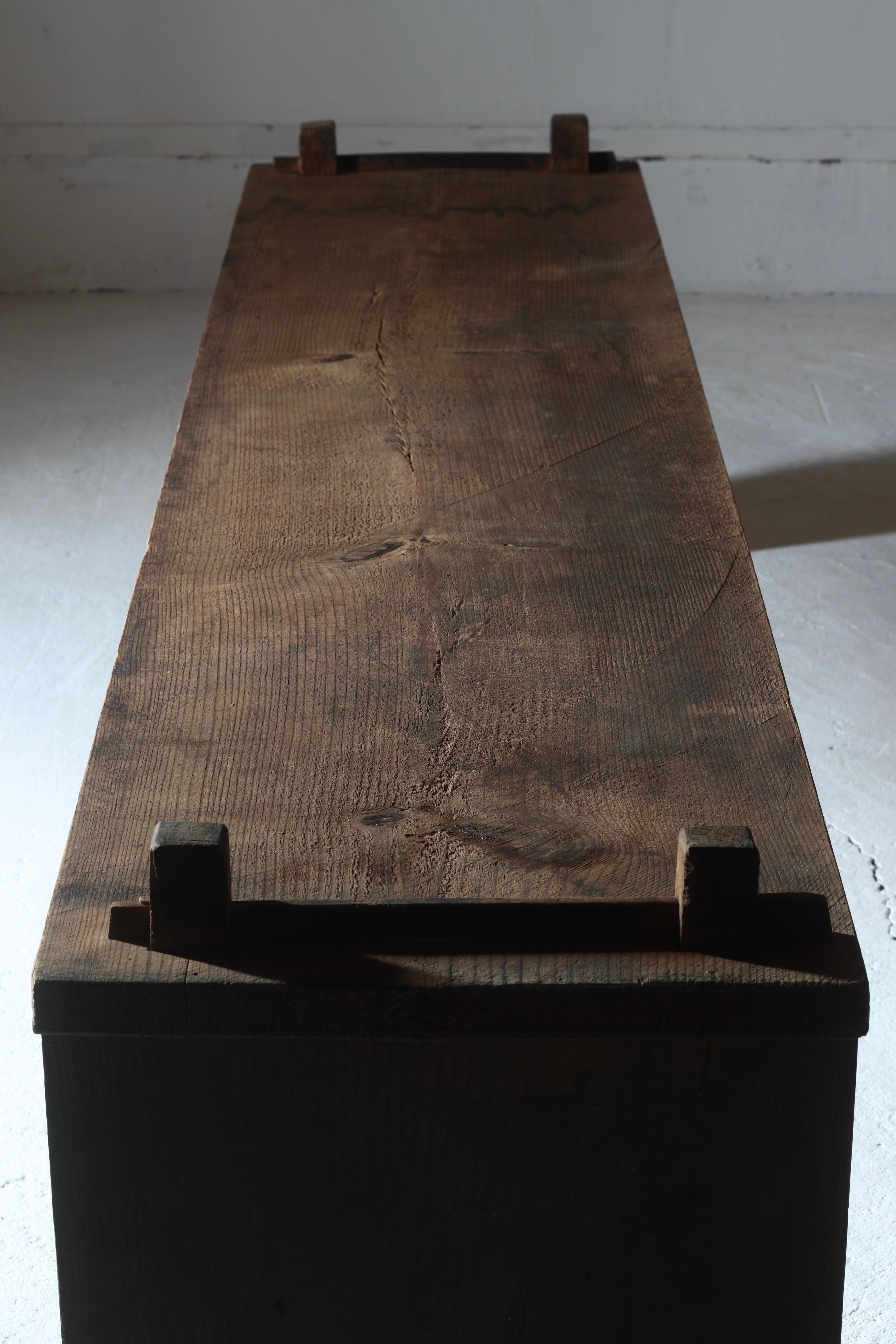 Japanese Antique Large Low Table / Sofa Table / 1868-1912s Primitive Wabi-sabi In Good Condition In Iwate-gun Shizukuishi-cho, Iwate Prefecture