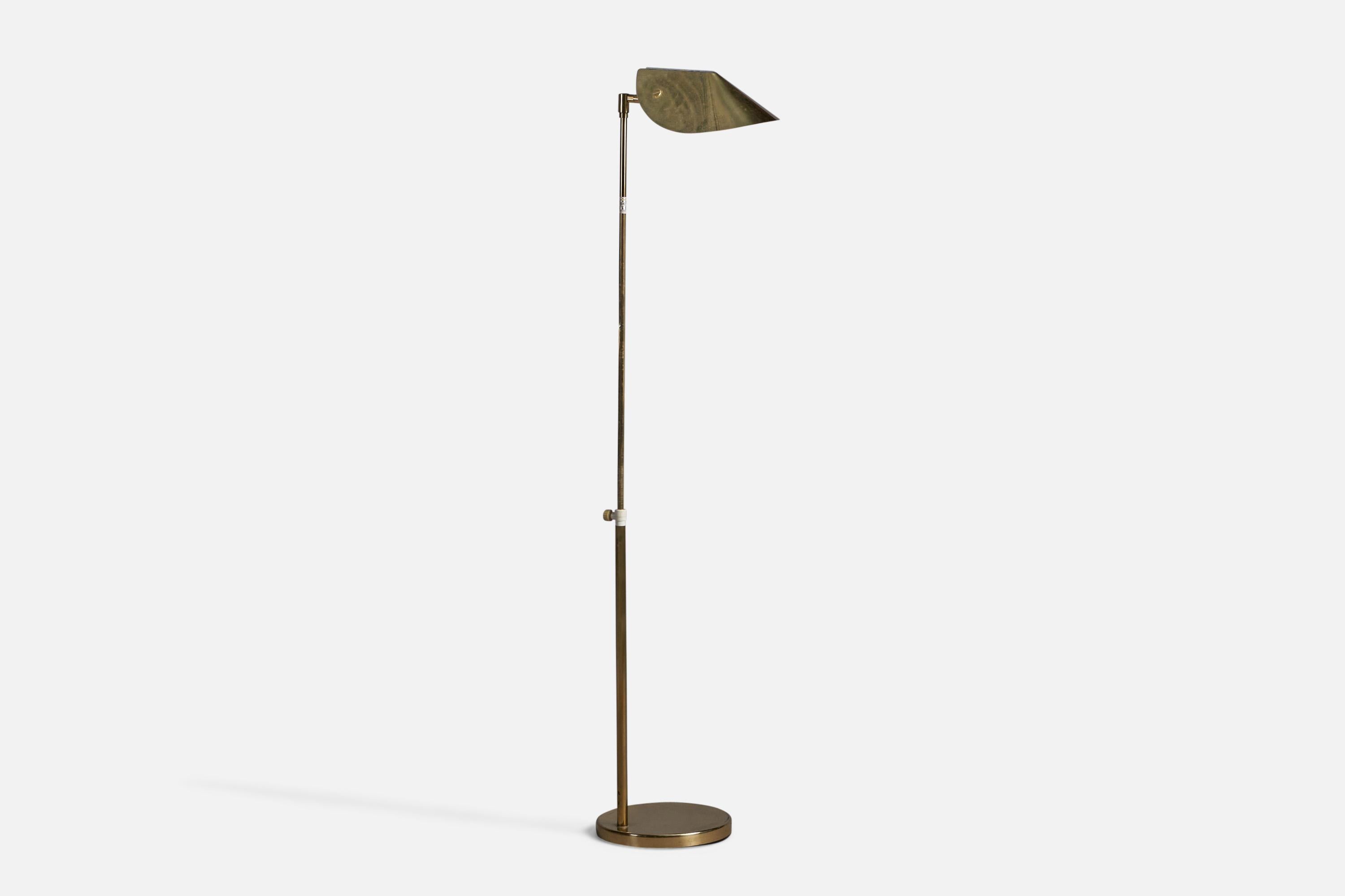 An adjustable brass floor lamp designed and produced by Aneta, Sweden, c. 1980s.

Overall Dimensions (inches): 48.75