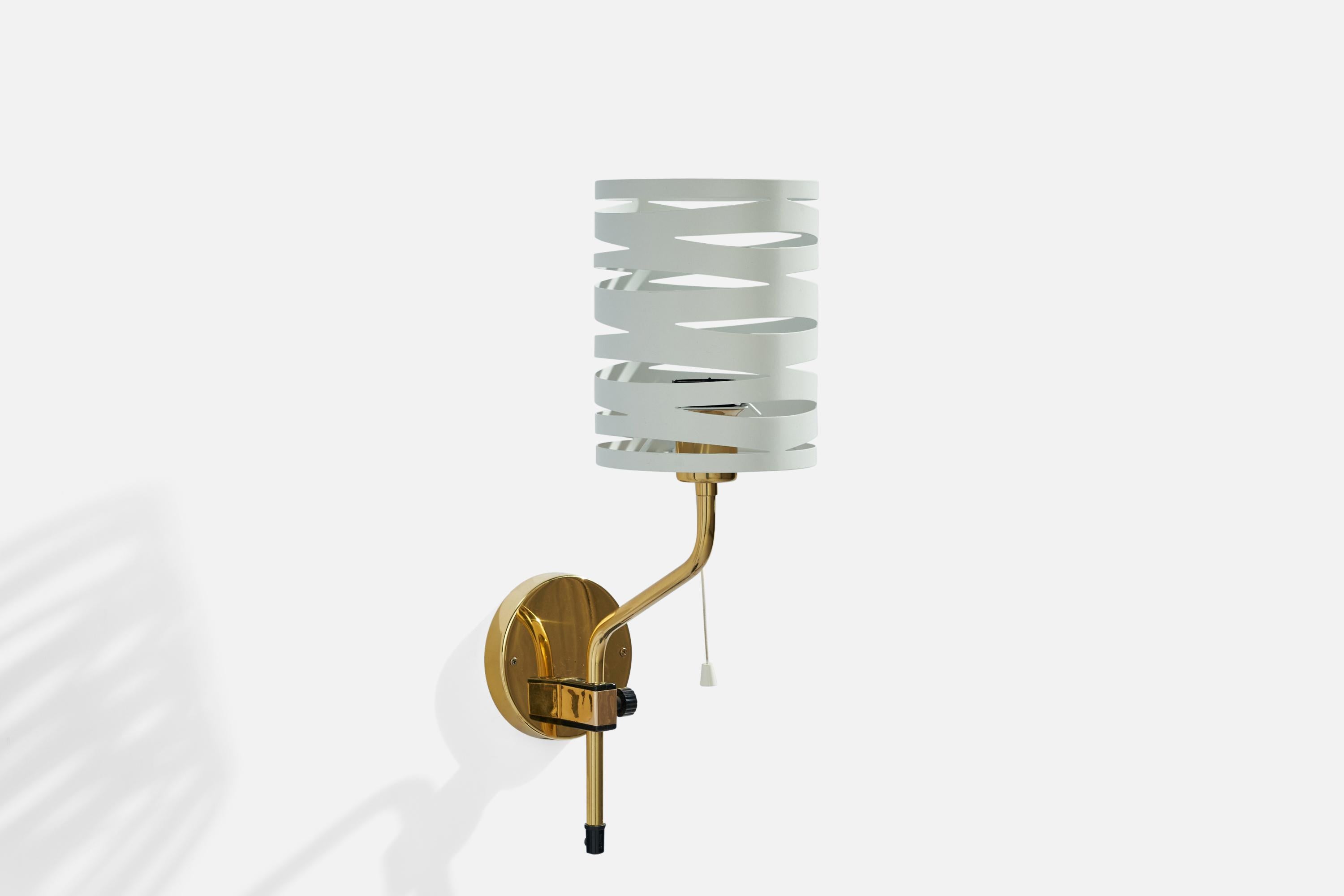 An adjustable brass, white lacquered metal and plastic wall light produced by Aneta, Sweden, c. 1990s.

Overall Dimensions (inches): 19”  H x 5.75” W x 9.75” D
Back Plate Dimensions (inches): 4.75” H x 4.75” W x .75”  D
Bulb Specifications: E-26