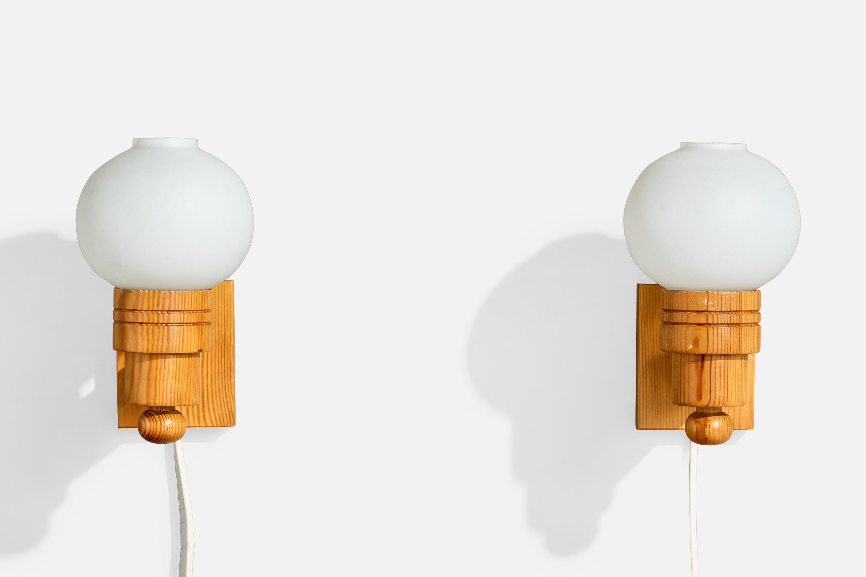 Suédois Aneta, Lights, Pin, Verre, Suède, 1970 en vente