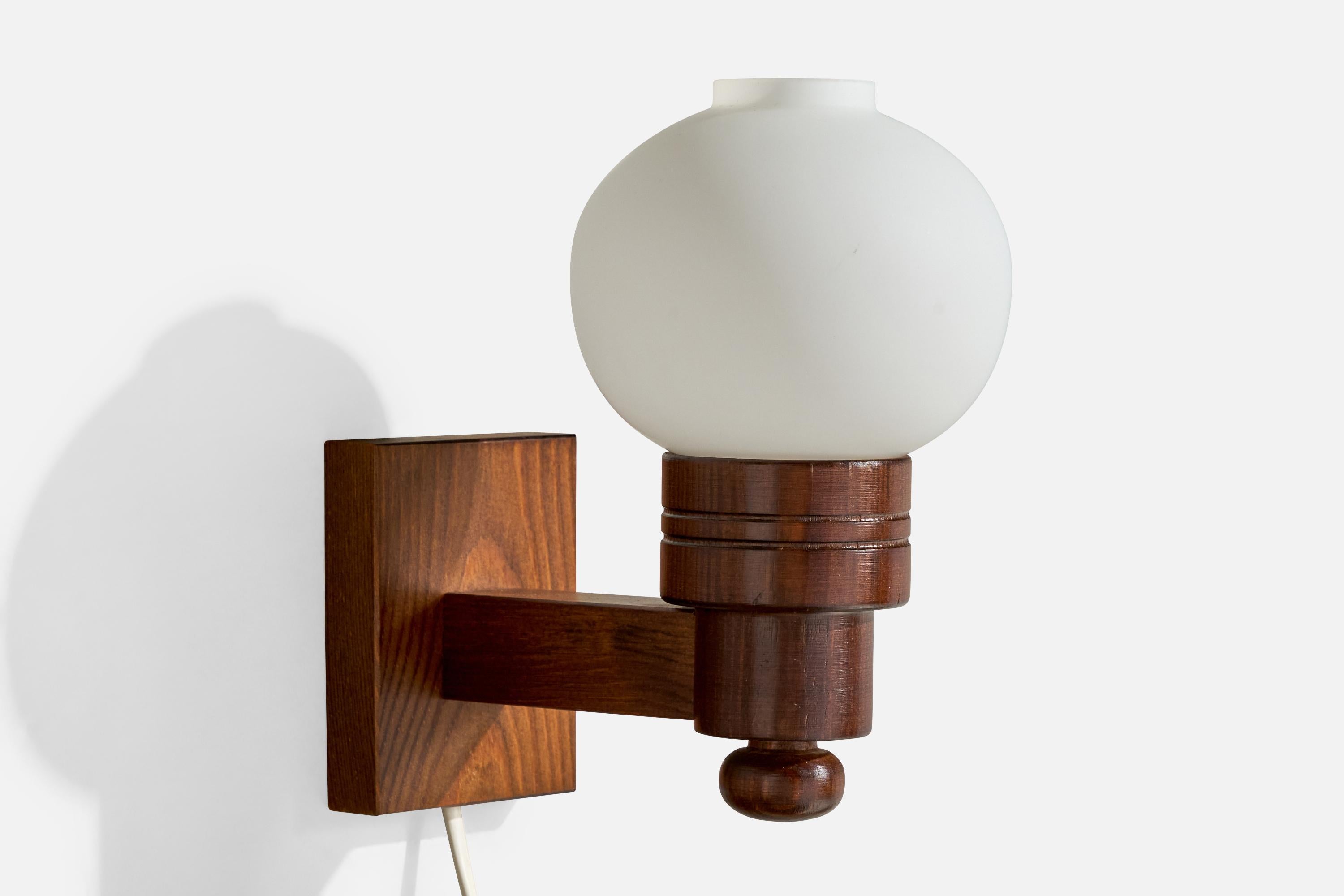 Aneta, Wall Lights, Pine, Glass, Sweden, 1970s In Good Condition For Sale In High Point, NC