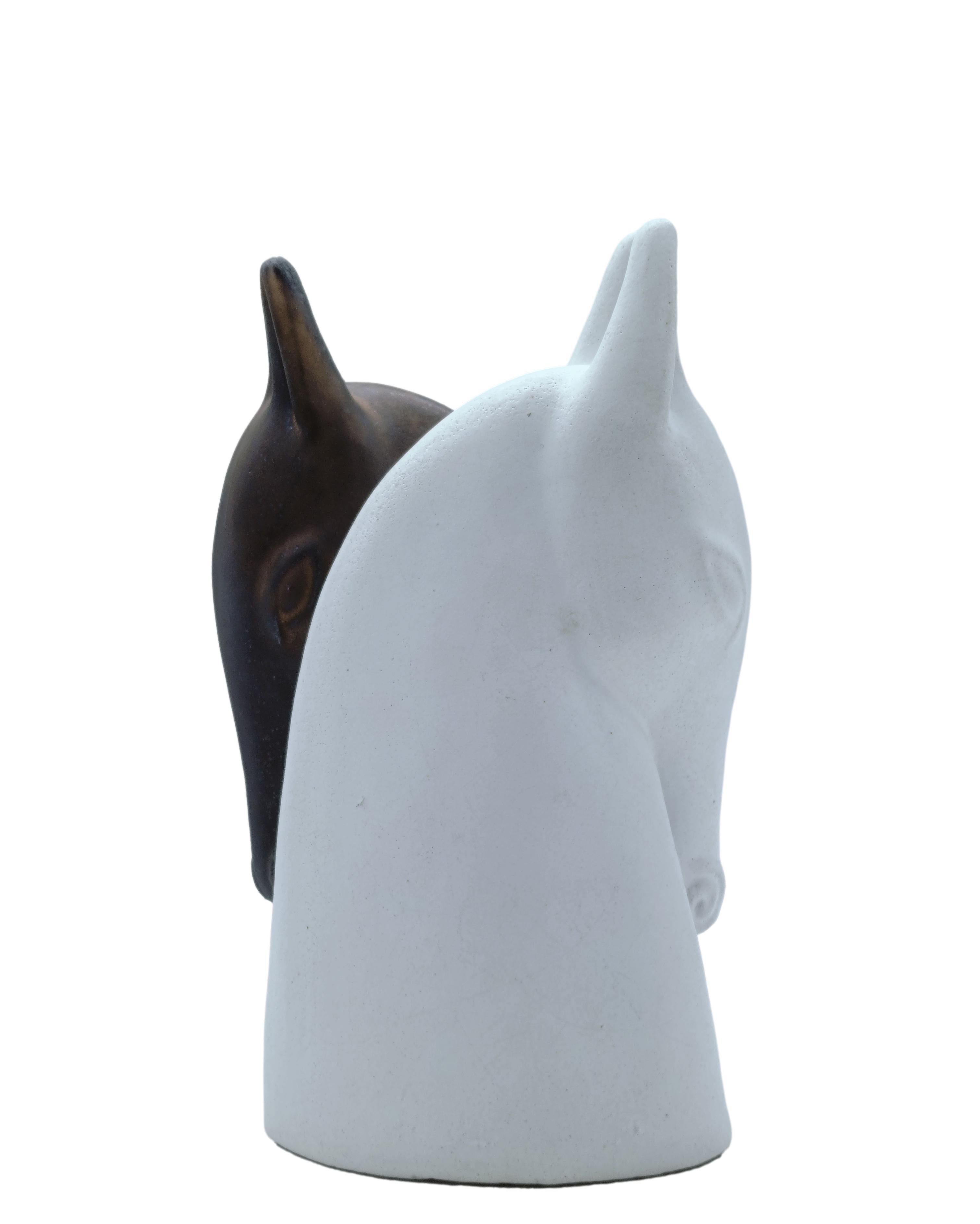 Danish Anette Edmark Coppia di Sculture Testa di Cavallo in Ceramica, Danimarca 1990s in vendita