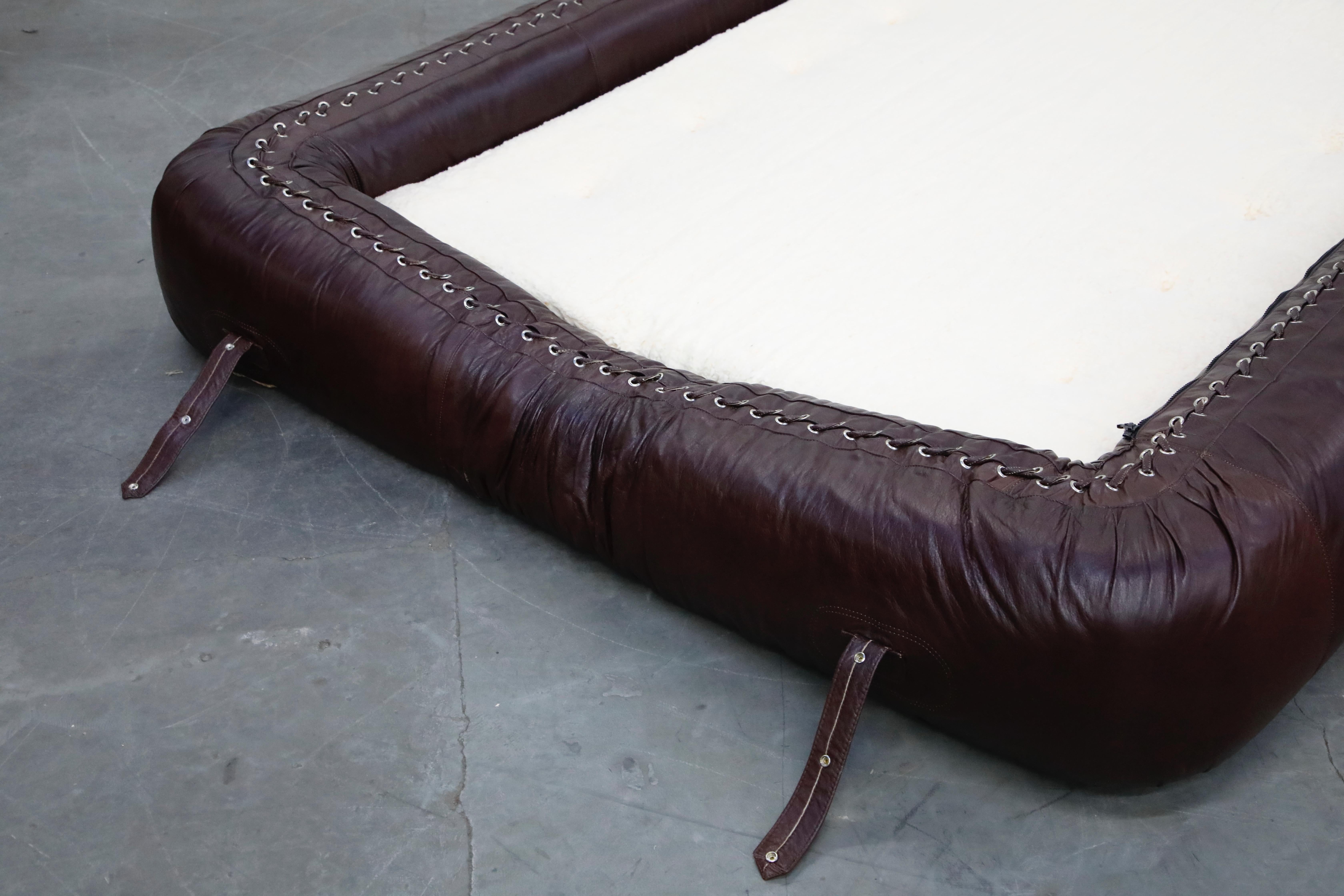 'Anfibio' Convertible Sofa Bed by Alessandro Becchi for Giovannetti 1970s Signed 11