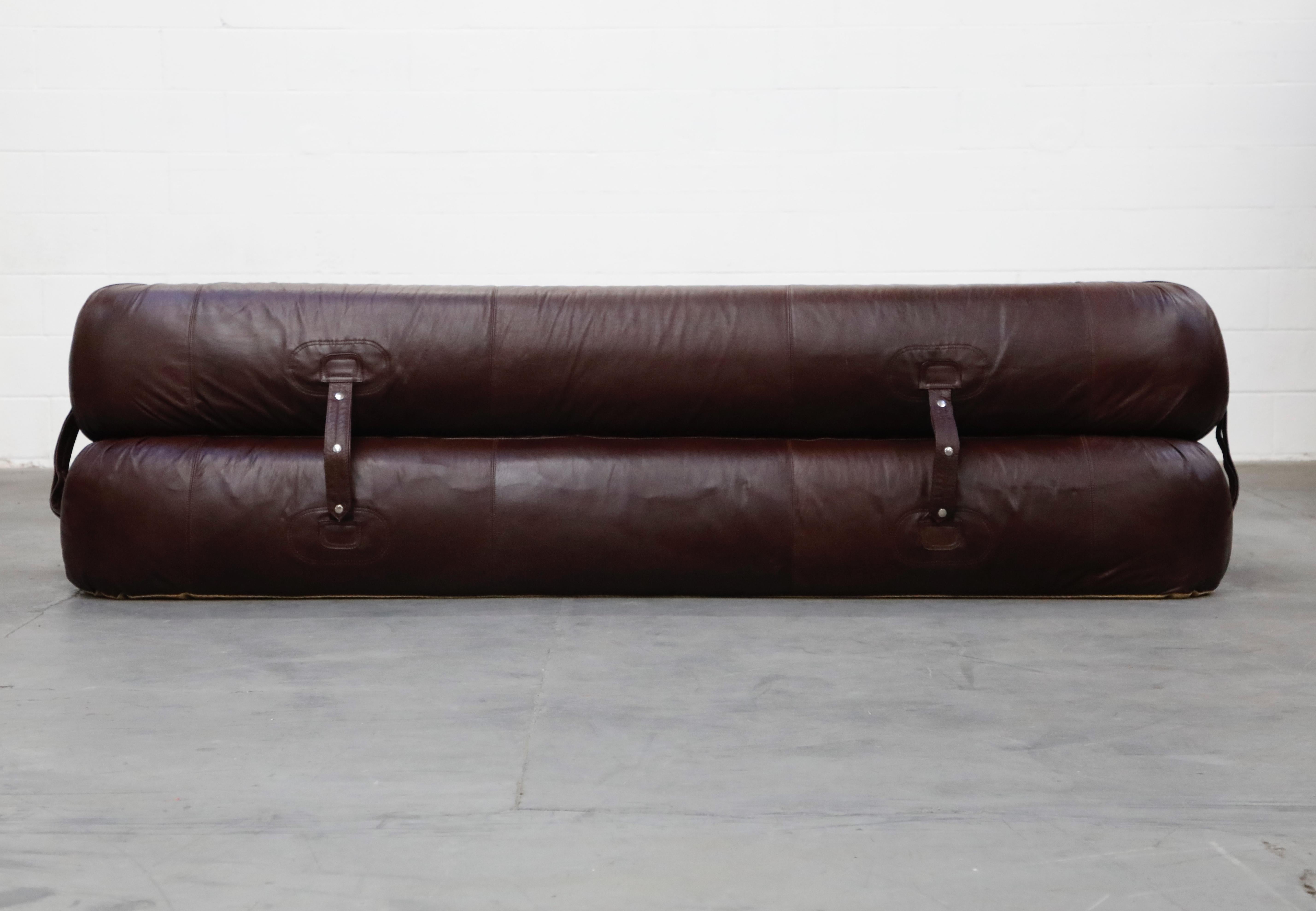 'Anfibio' Convertible Sofa Bed by Alessandro Becchi for Giovannetti 1970s Signed In Good Condition In Los Angeles, CA