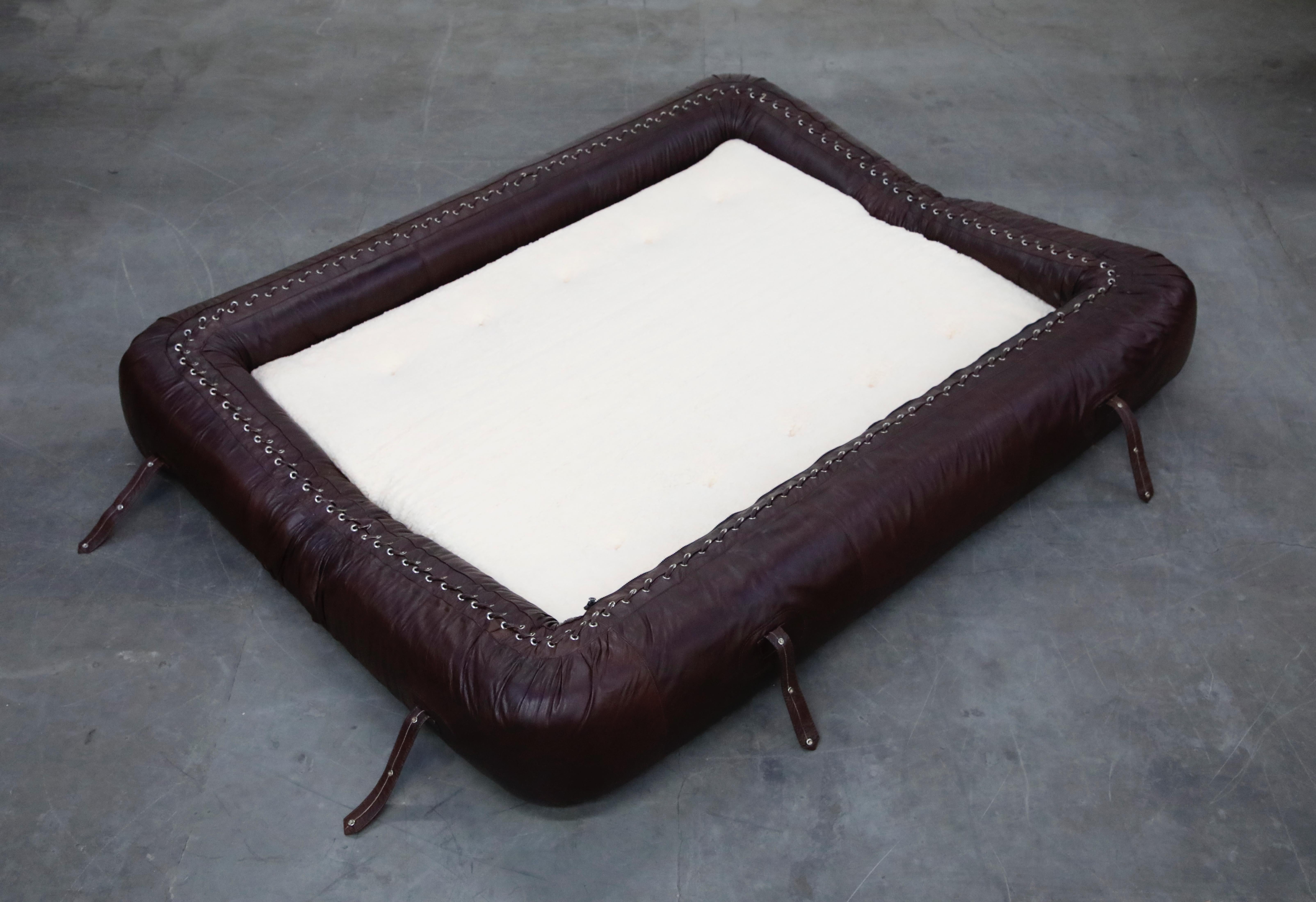 'Anfibio' Convertible Sofa Bed by Alessandro Becchi for Giovannetti 1970s Signed 1