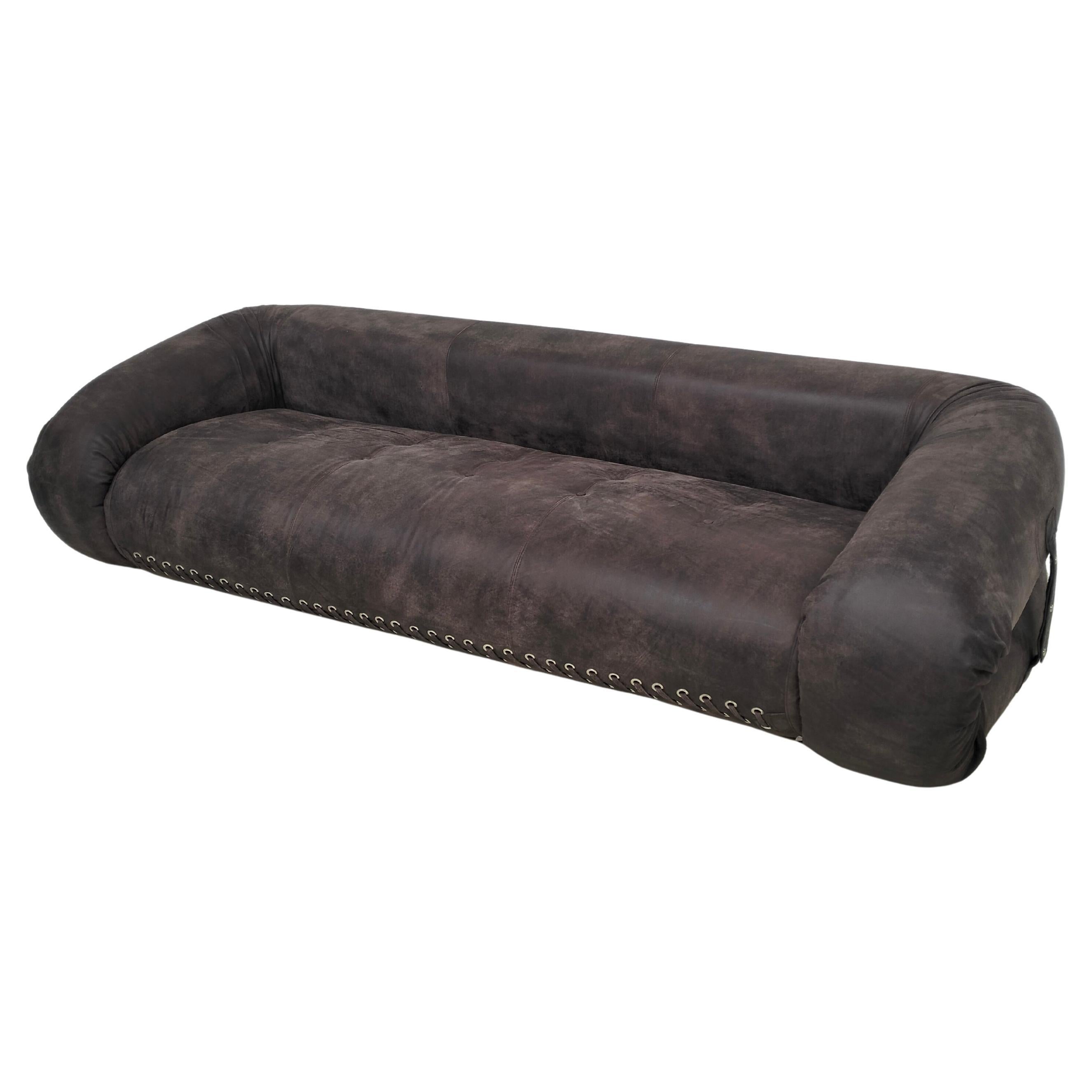 “Anfibio” leather sofa bed by Alessandro Becchi for Giovannetti 70s For Sale