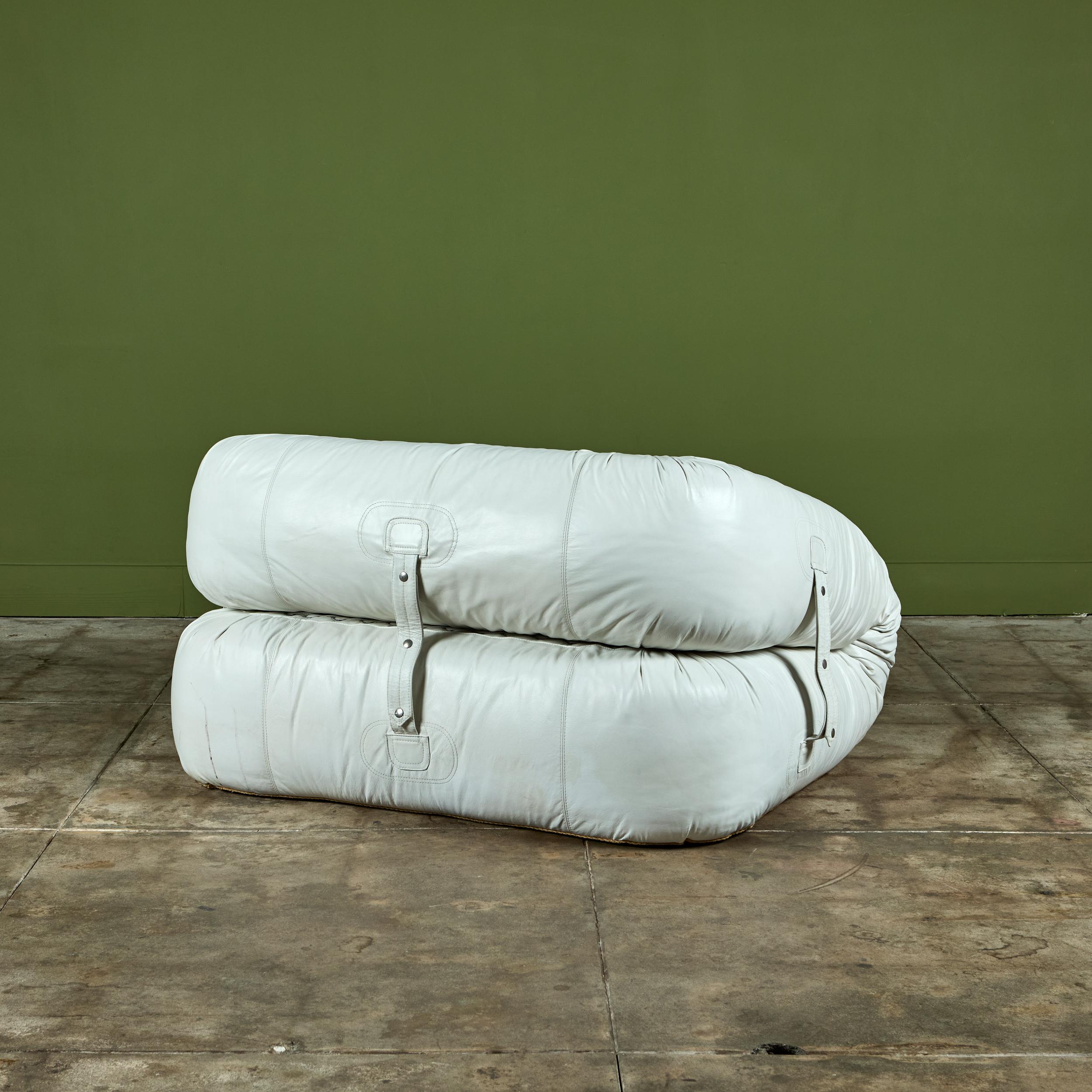 Fine XX secolo Anfibio Lounge Chair di Alessandro Becchi per Giovannetti Collezioni in vendita