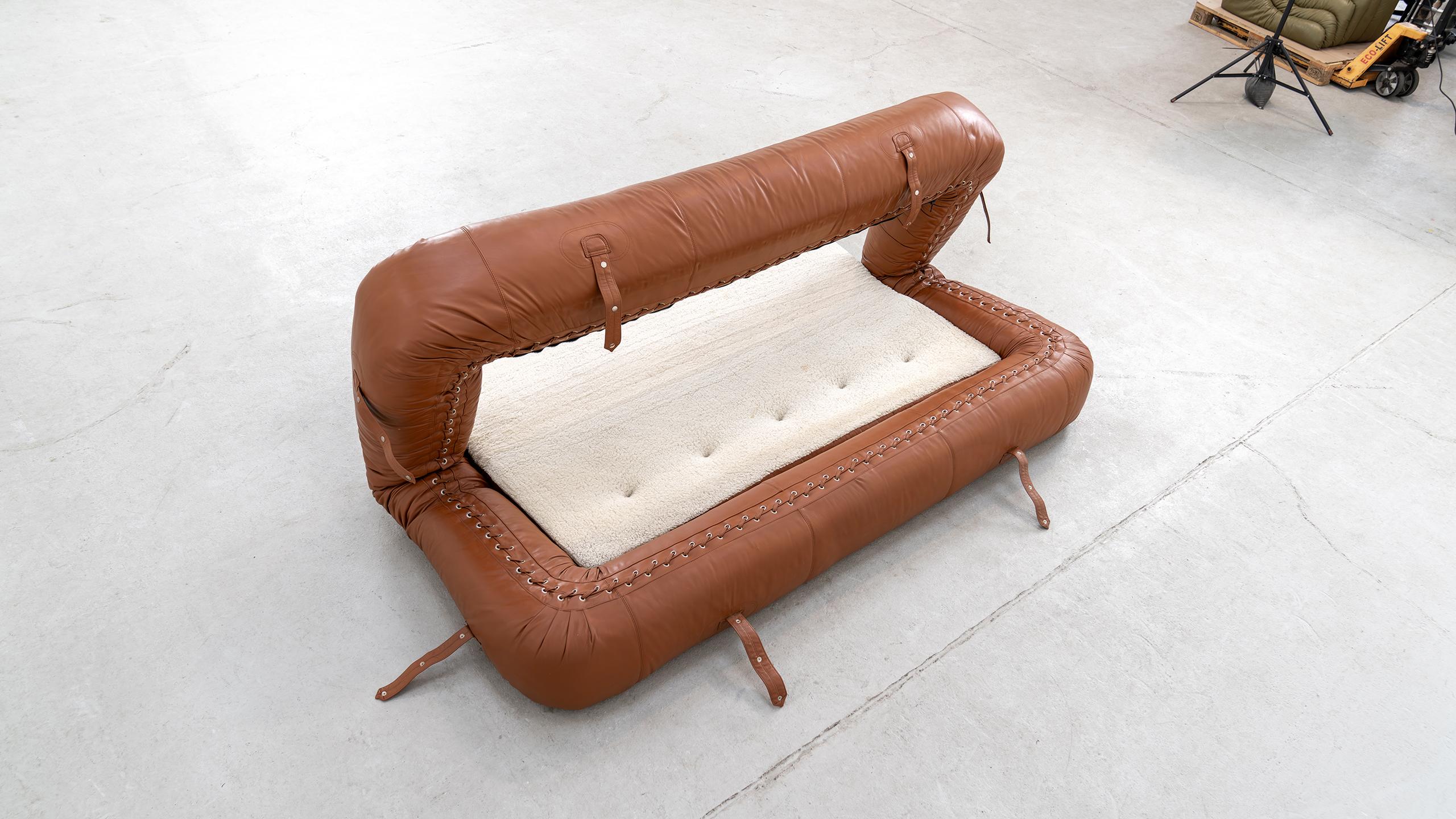 Canapé + lit Alessandro Becchi 1971 par Giovannetti Vintage Cognac Leather en vente 2