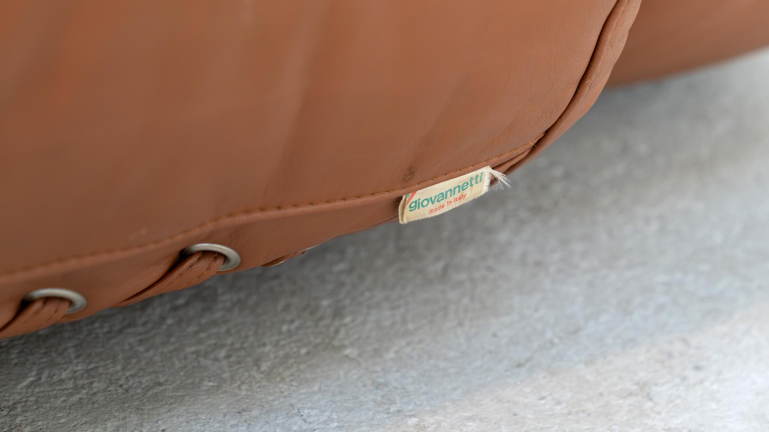 Canapé + lit Alessandro Becchi 1971 par Giovannetti Vintage Cognac Leather en vente 8