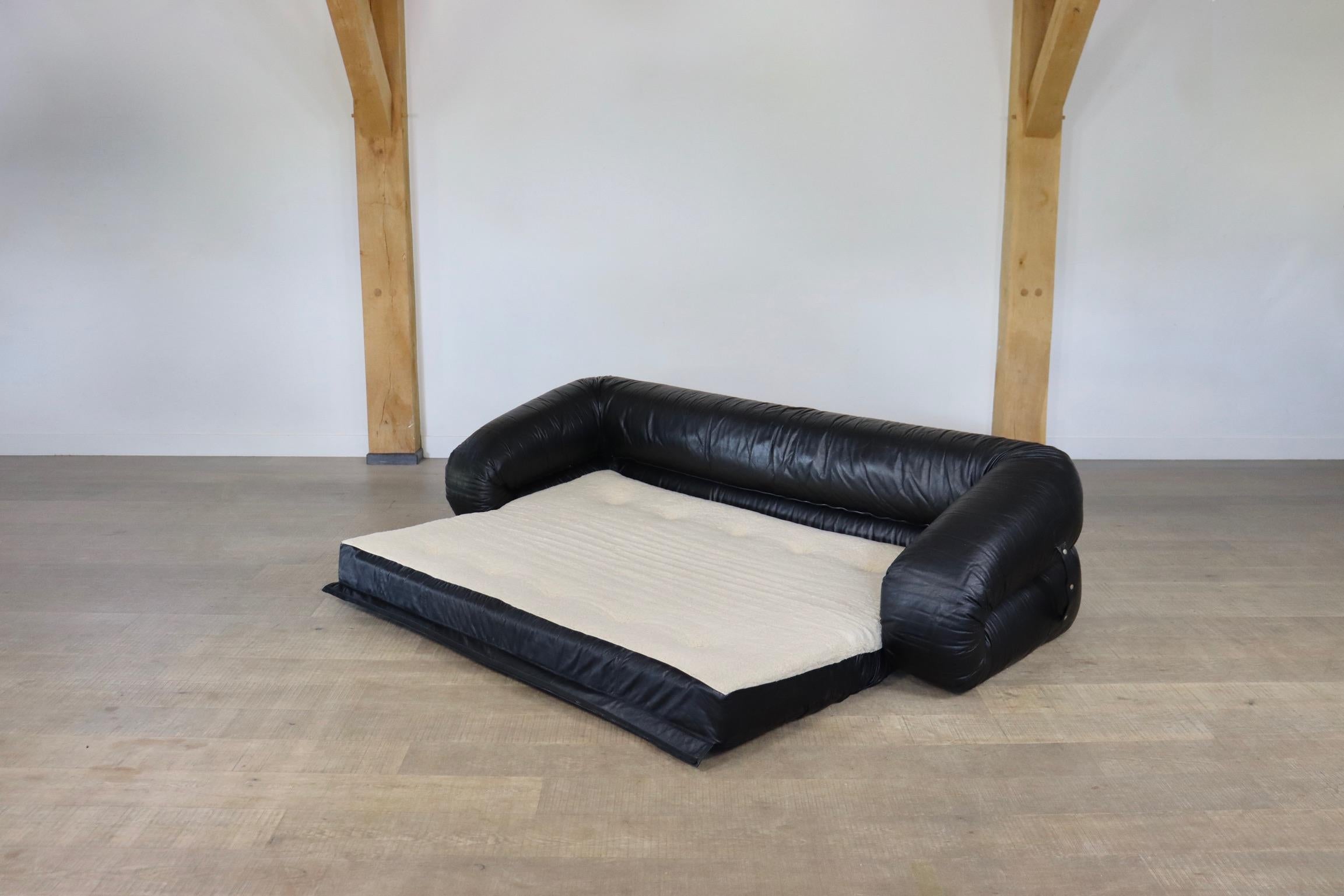 Anfibio sofa bed by Alessandro Becchi for Giovanetti Collezione Italy 1971 2
