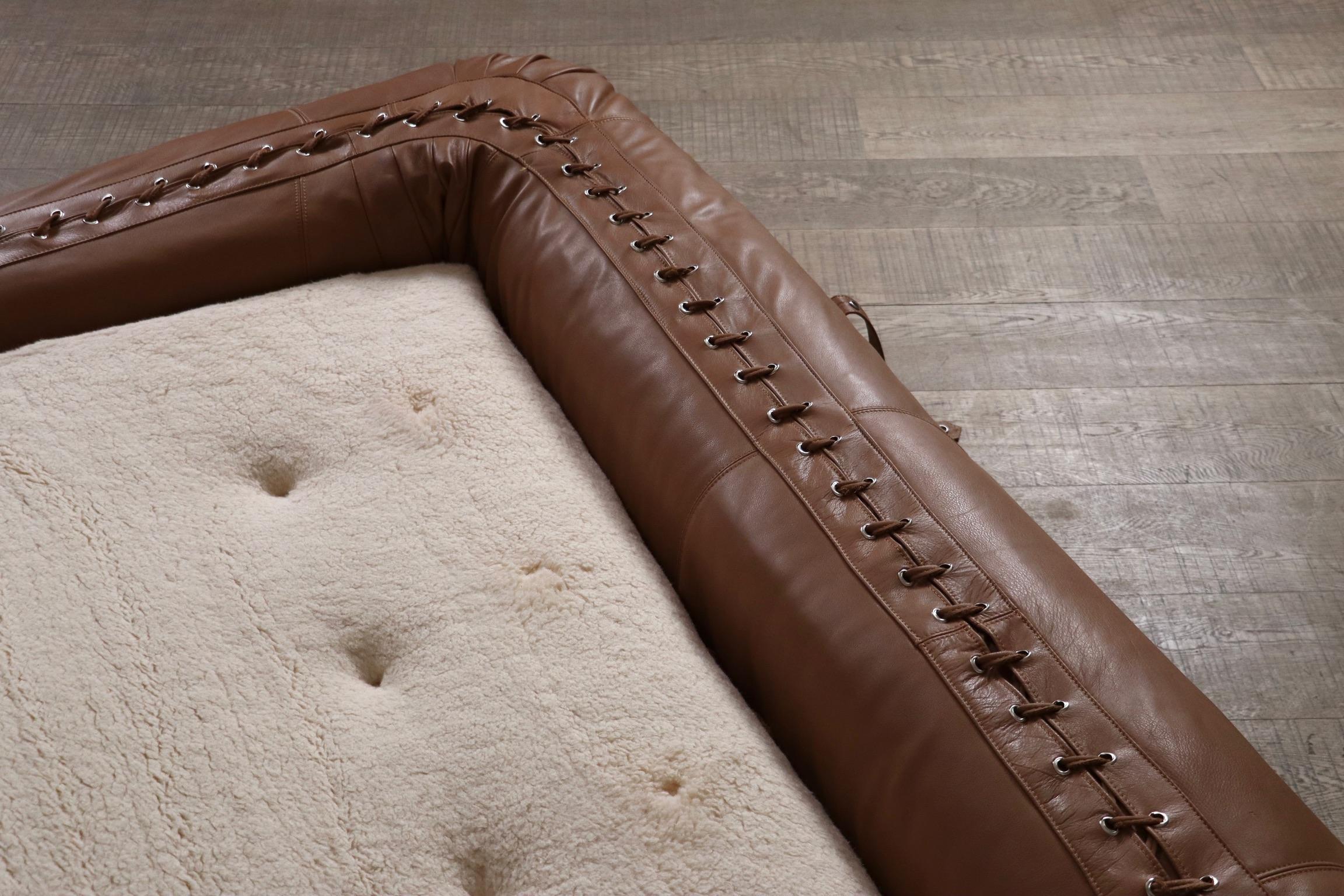 Anfibio Sofa Bed In Cognac Leather By Alessandro Becchi For Giovanetti Collezion For Sale 1