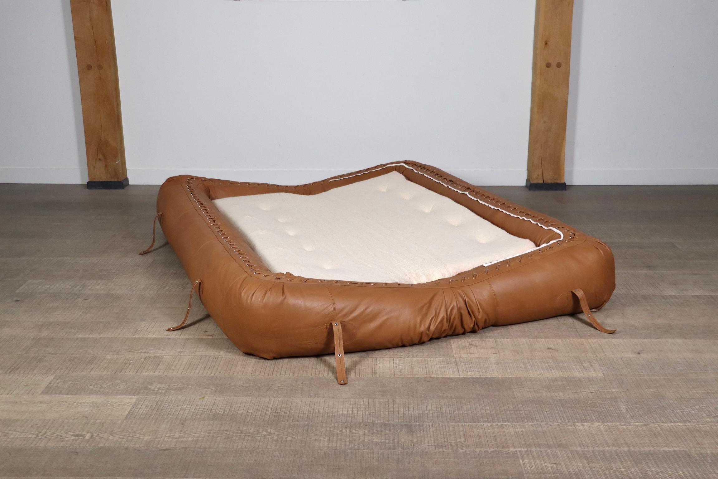 Divano Letto Anfibio in Pelle Cognac Di Alessandro Becchi Per Giovanetti Collezion 5