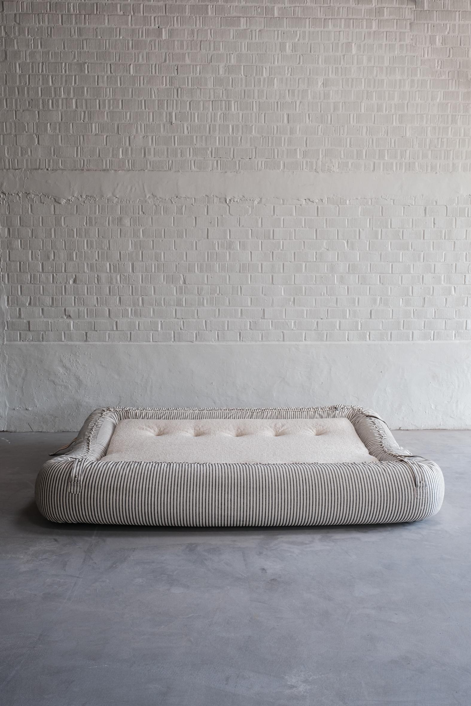 Textile Anfibio Sofa by a. Becchi for Giovannetti Foldable Sofa