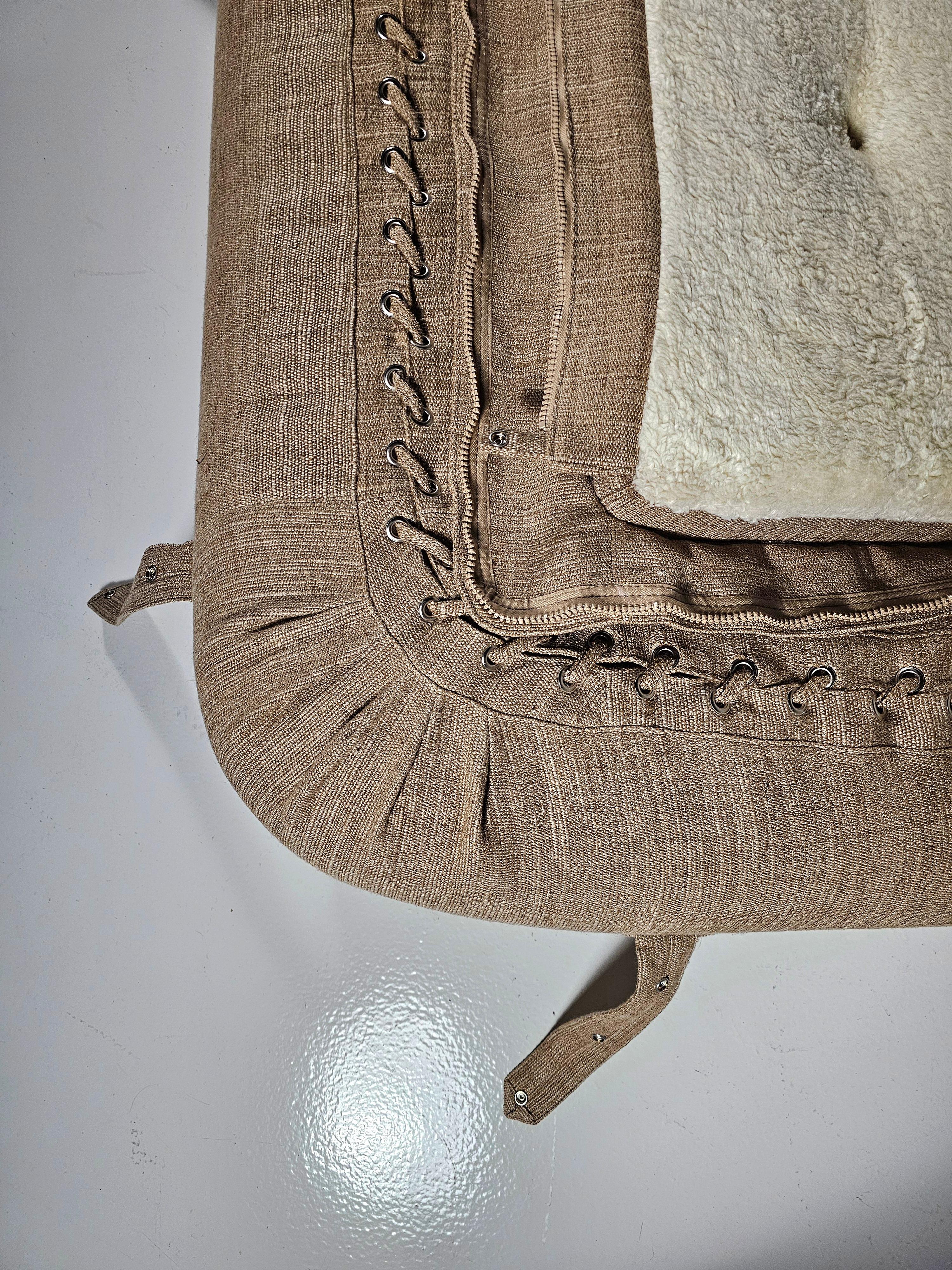Lin Sofabed Anfibio d'Alessandro Becchi pour Giovanetti en tissu de lin beige, 1970 en vente