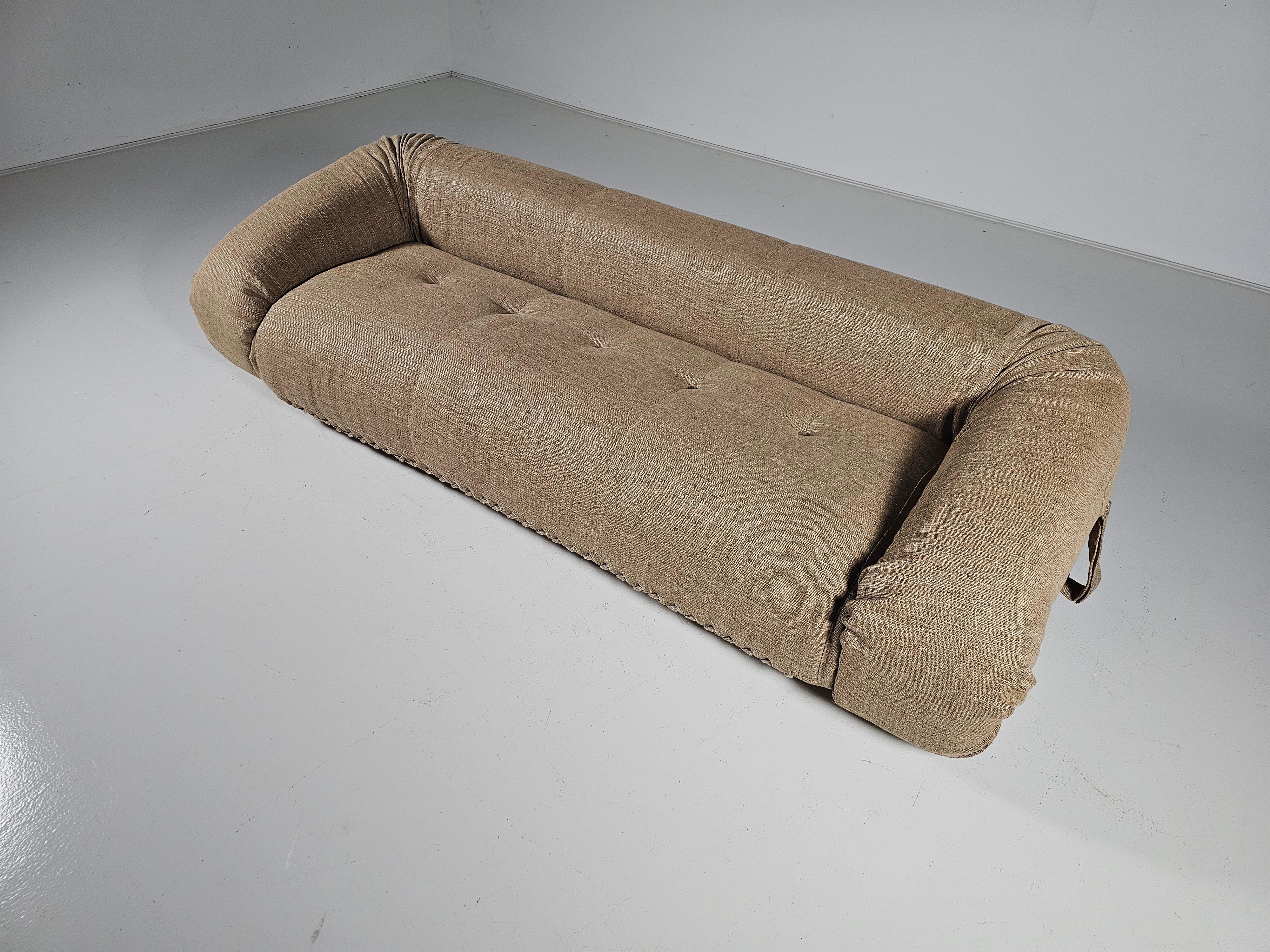 Sofabed Anfibio d'Alessandro Becchi pour Giovanetti en tissu de lin beige, 1970 Bon état - En vente à amstelveen, NL