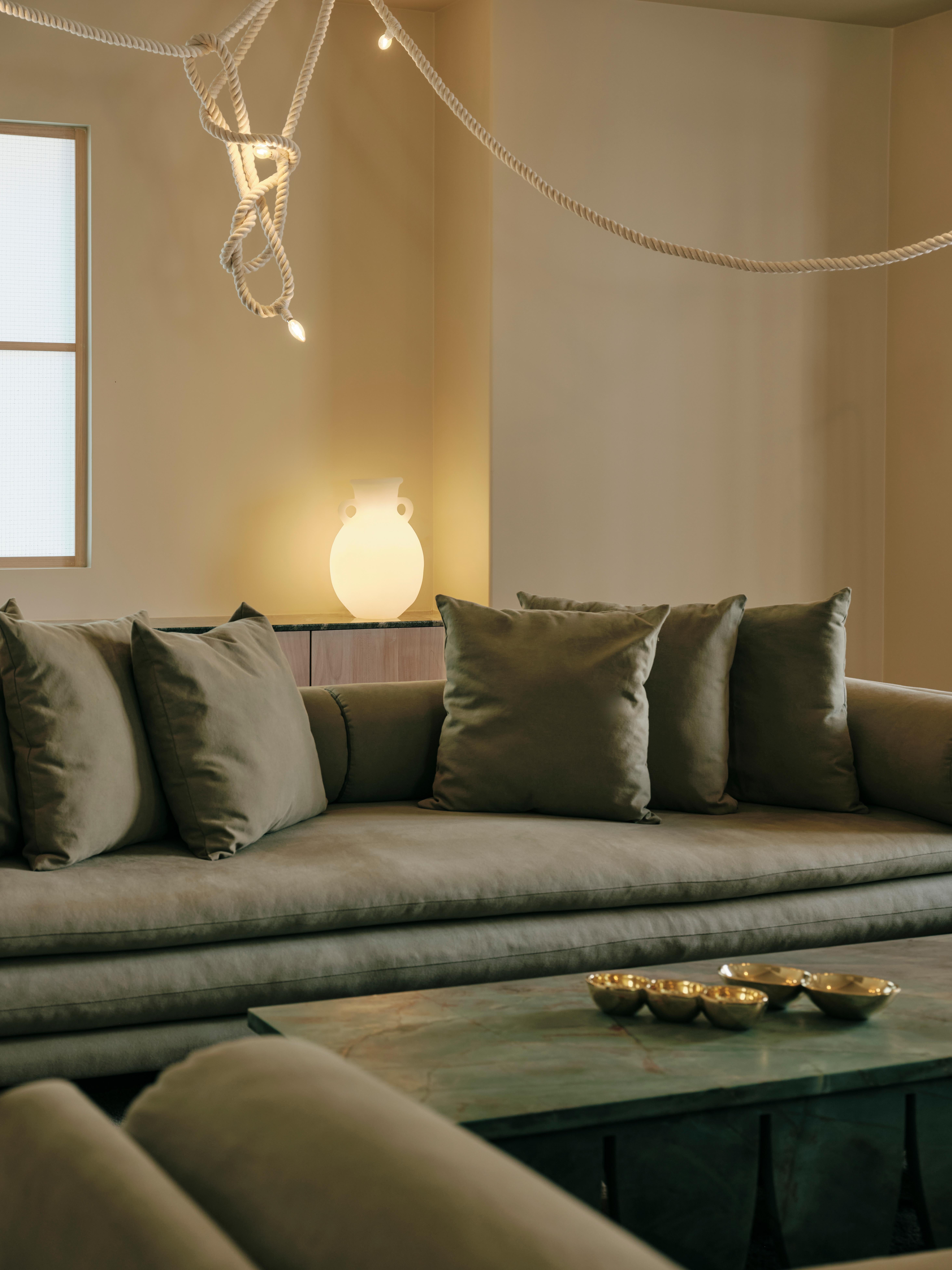 Resin Ânfora G Table/Floor Lamp by Studio Orth For Sale