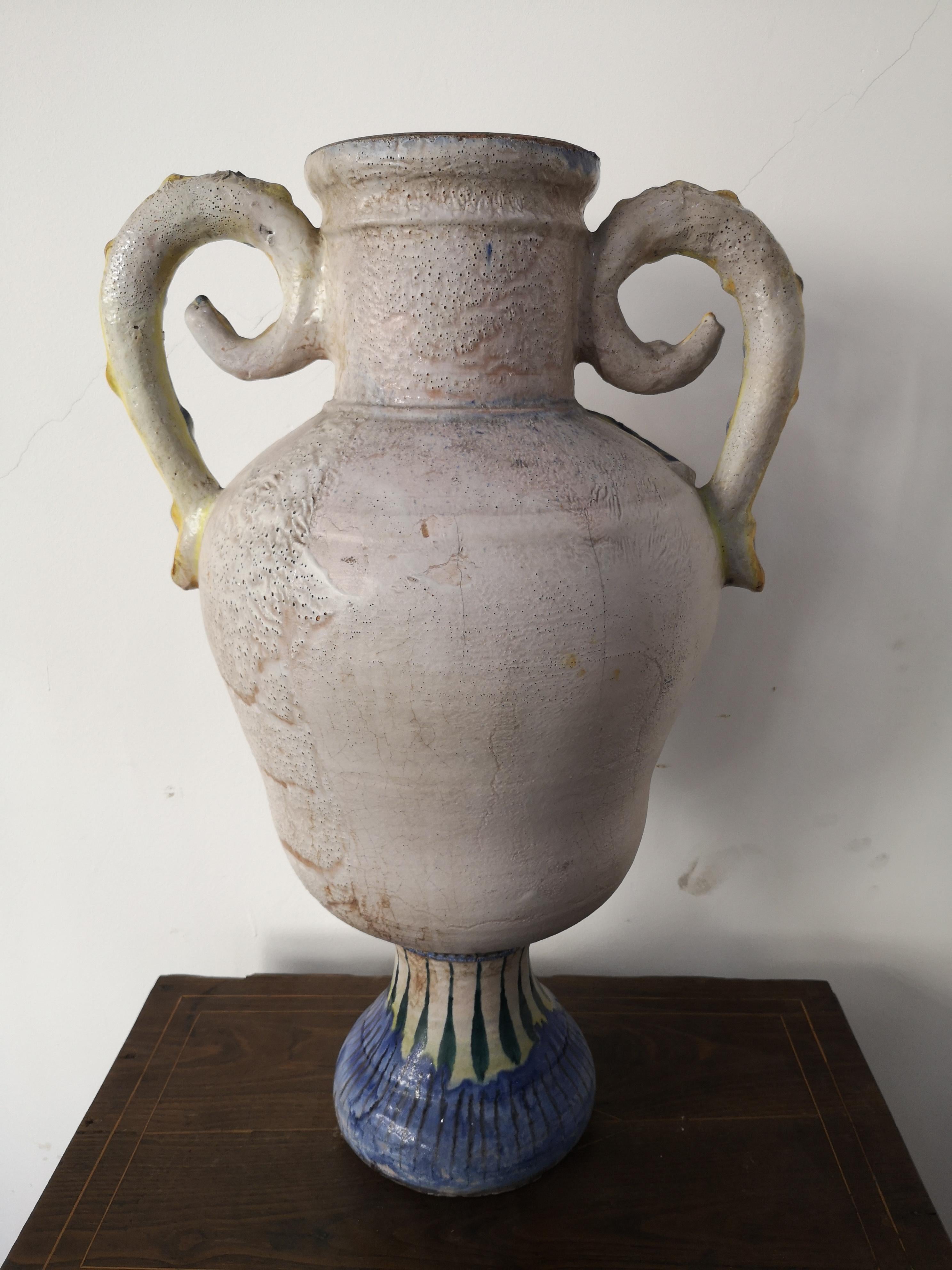 Amphora aus Caltagirone Keramik, Mitte 19. Jahrhundert im Angebot 4