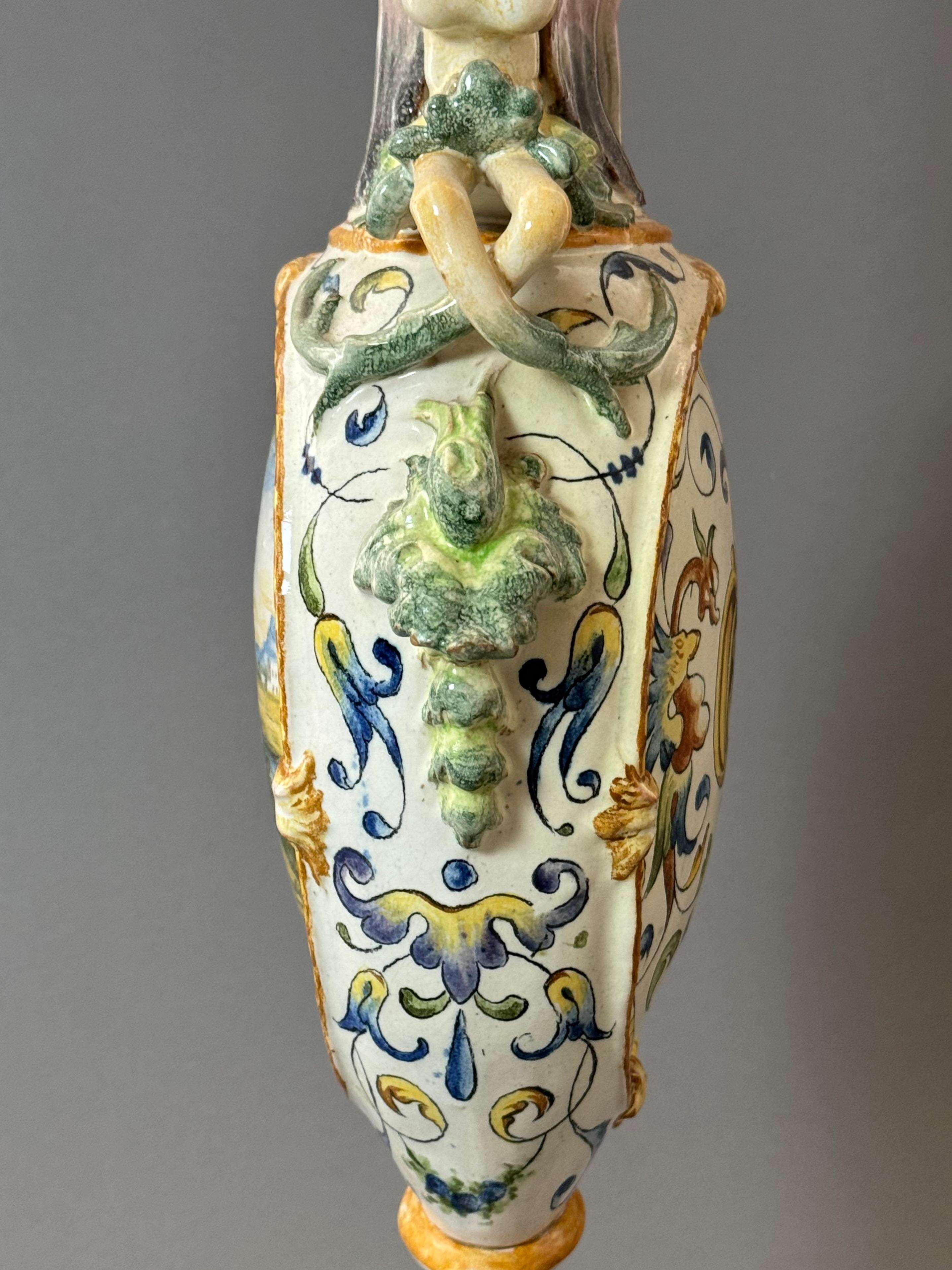 Anfora in ceramica maiolicata - seconda metà del XIX secolo in vendita 5