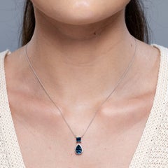 Collana Angara con topazio blu di Londra da 3,18 carati e diamanti a corona, in argento sterling