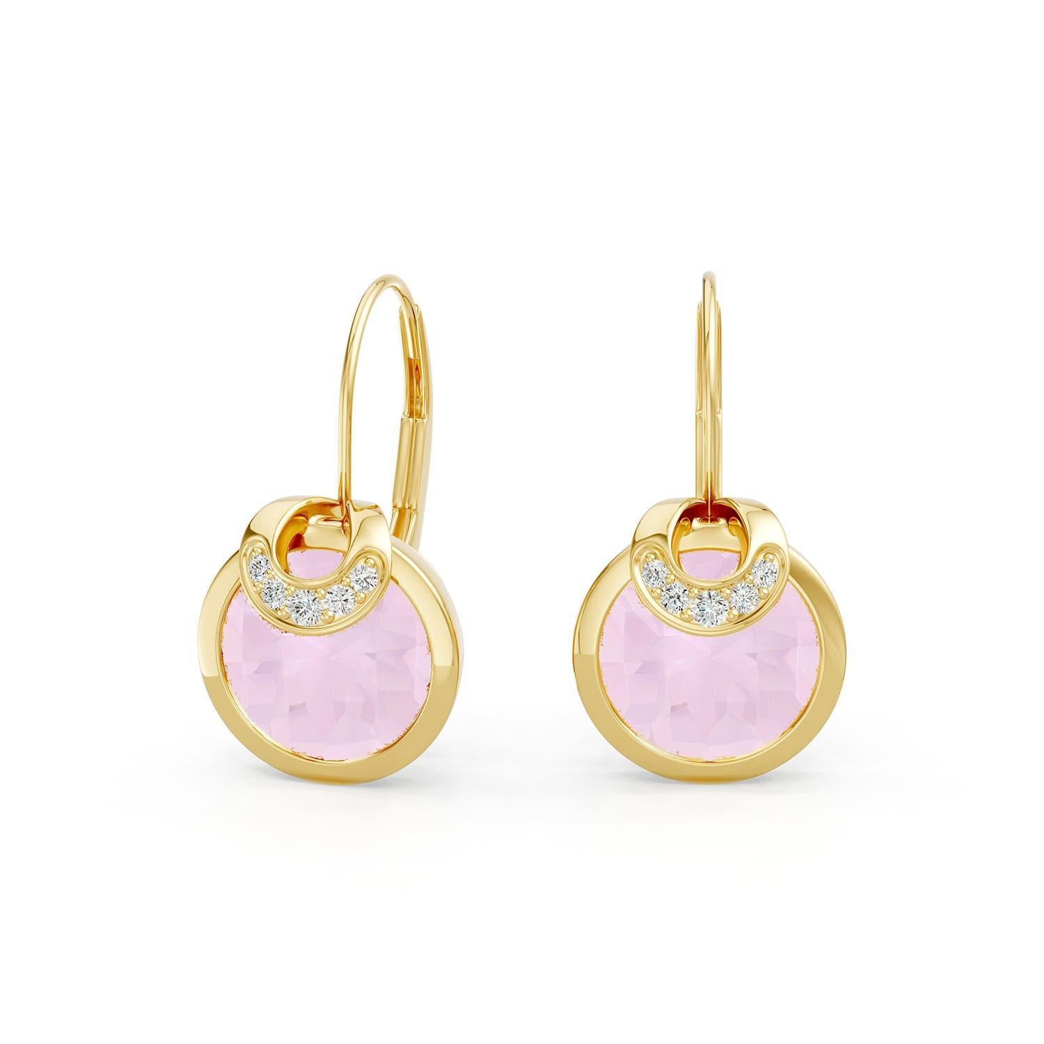 Angara is a family-started and family-run fine jewellery brand with generations of expertise in gemstones. In ancient Sanskrit, Angara means “the fire within.” We love how it captures the power of the color that burns inside our gemstones. Right
