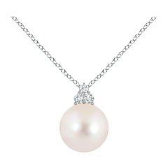 Pendentif en or blanc 14 carats avec perles de culture d'eau douce et trio de diamants Angara
