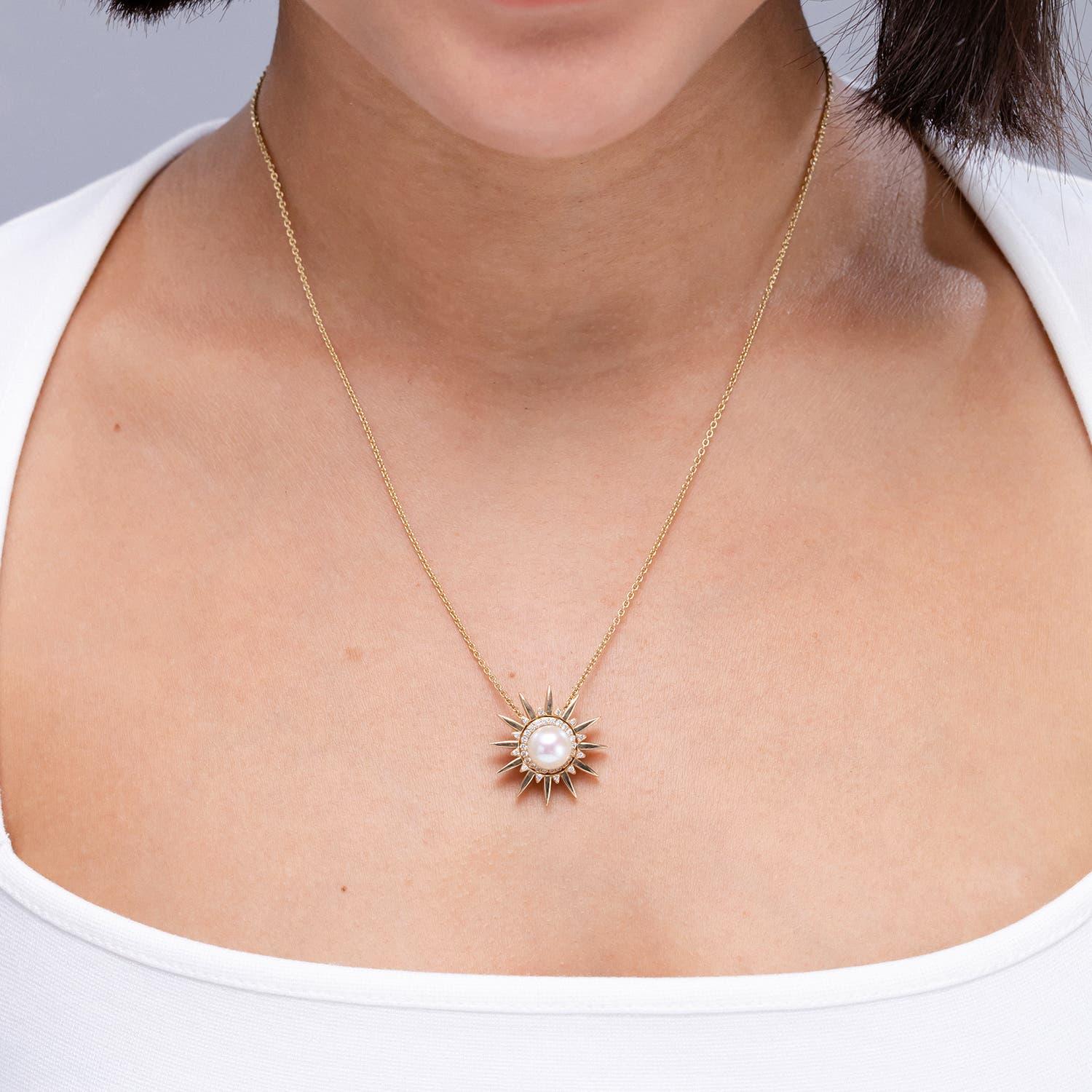 Modern Angara Freshwater Cultured Pearl Gemini Multi-Wear Starburst Pendant in 14K Gold For Sale