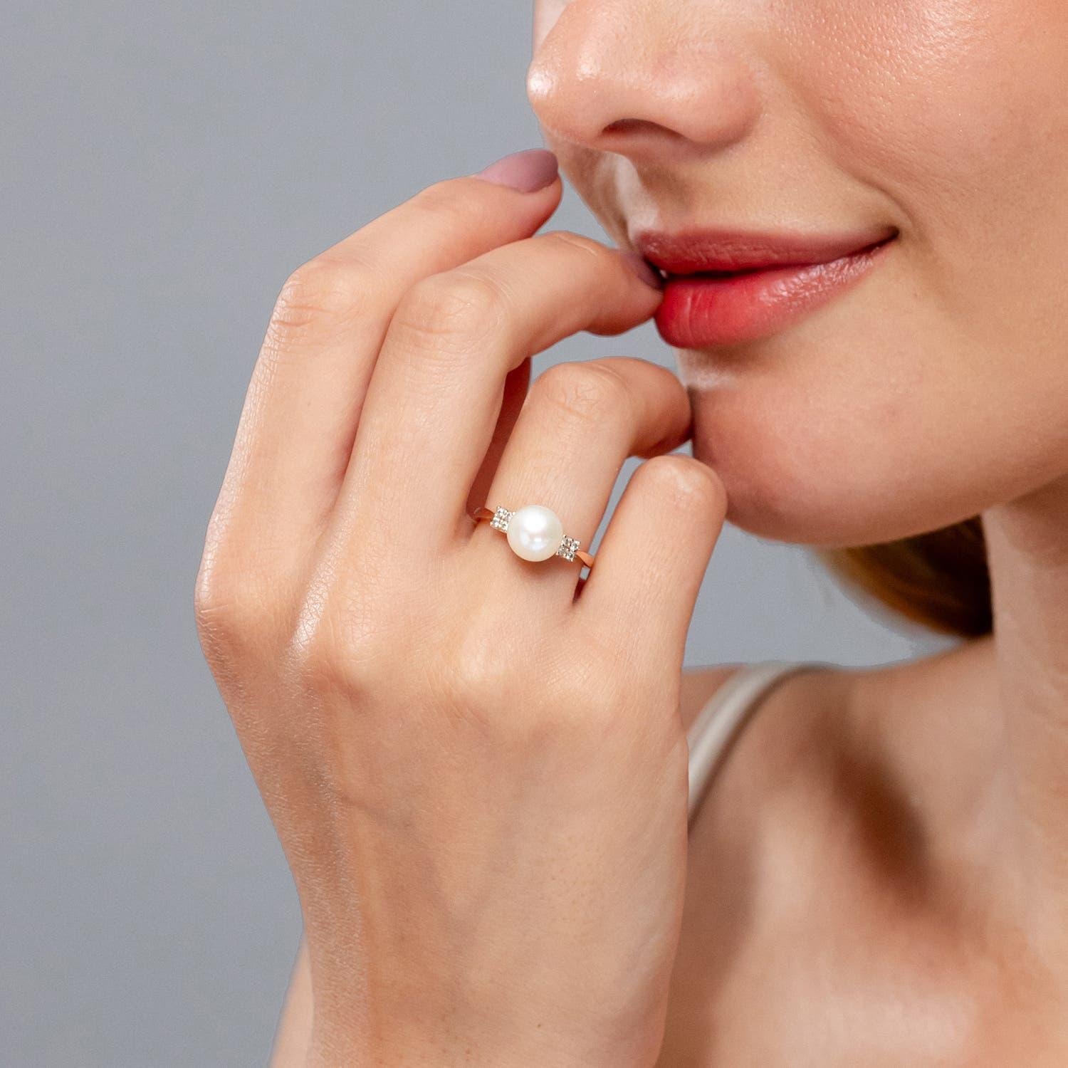 Moderne Bague Angara en or massif 14K avec perles de culture d'eau douce et diamants en grappe en vente