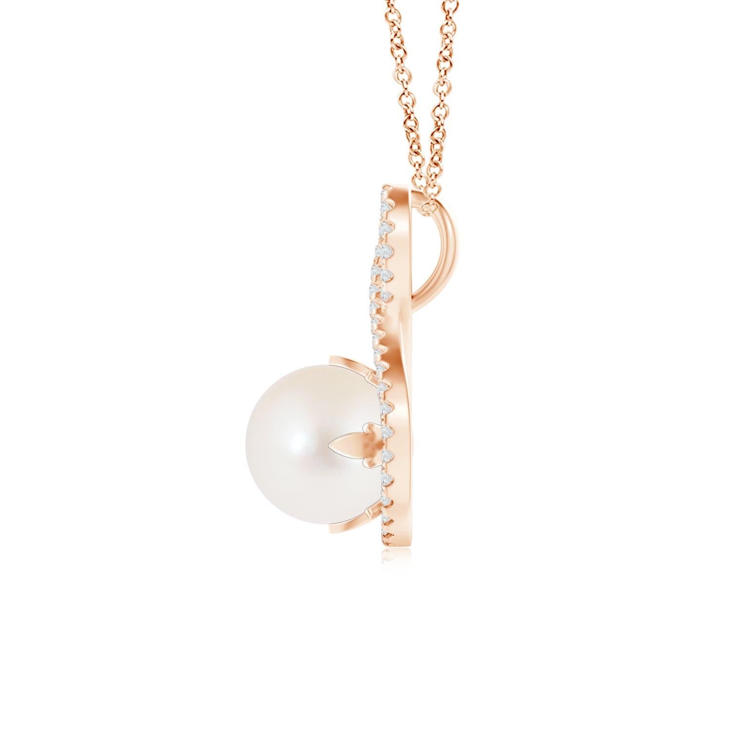Per un look formale ma glamour, scegli questo pendente con solitario di perle in oro rosa 14K. I diamanti impreziosiscono la montatura a spirale, all'interno della quale si trova una splendida perla d'acqua dolce bianca incastonata a pioli. Abbina