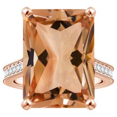 ANGARA Anillo de Morganita con talla esmeralda certificada por GIA en oro rosa con milgrain