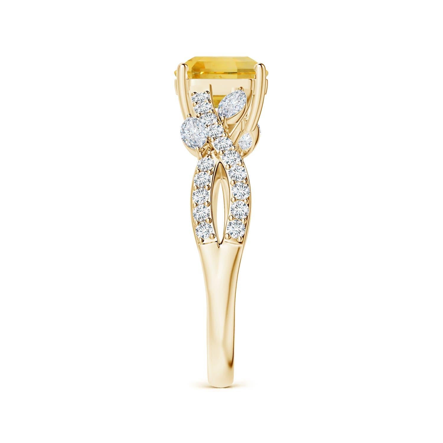 En vente :  ANGARA Bague en or jaune avec diamants et saphir jaune taille émeraude certifié GIA 4