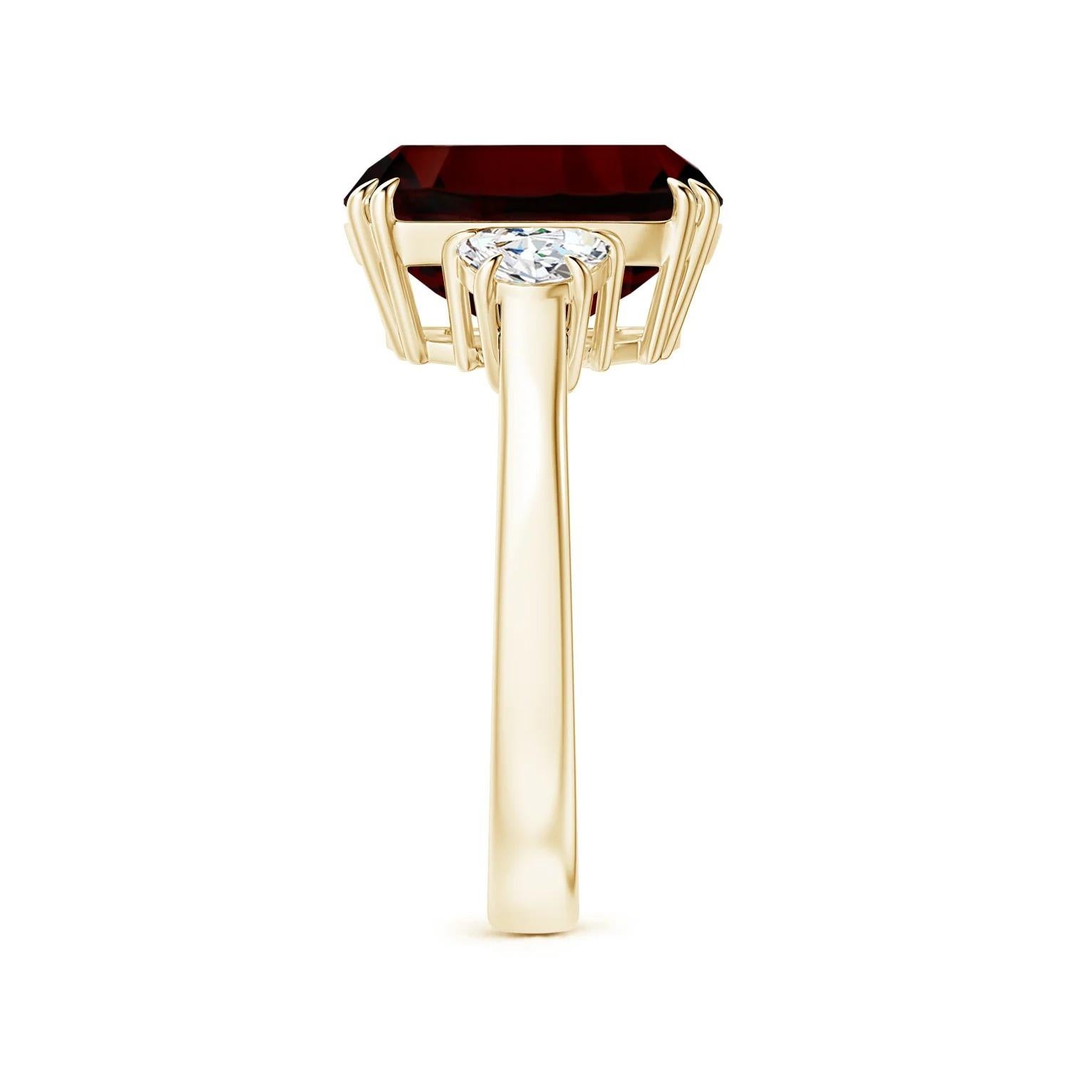 For Sale:  GIA Certified Natural Garnet Ring in Yellow Gold with Half Moon Diamonds 3