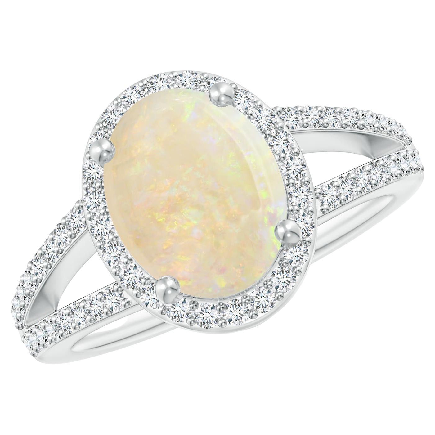 Angara Gia zertifizierter natürlicher Opal-Halo-Ring aus Weißgold mit geteiltem Schaft