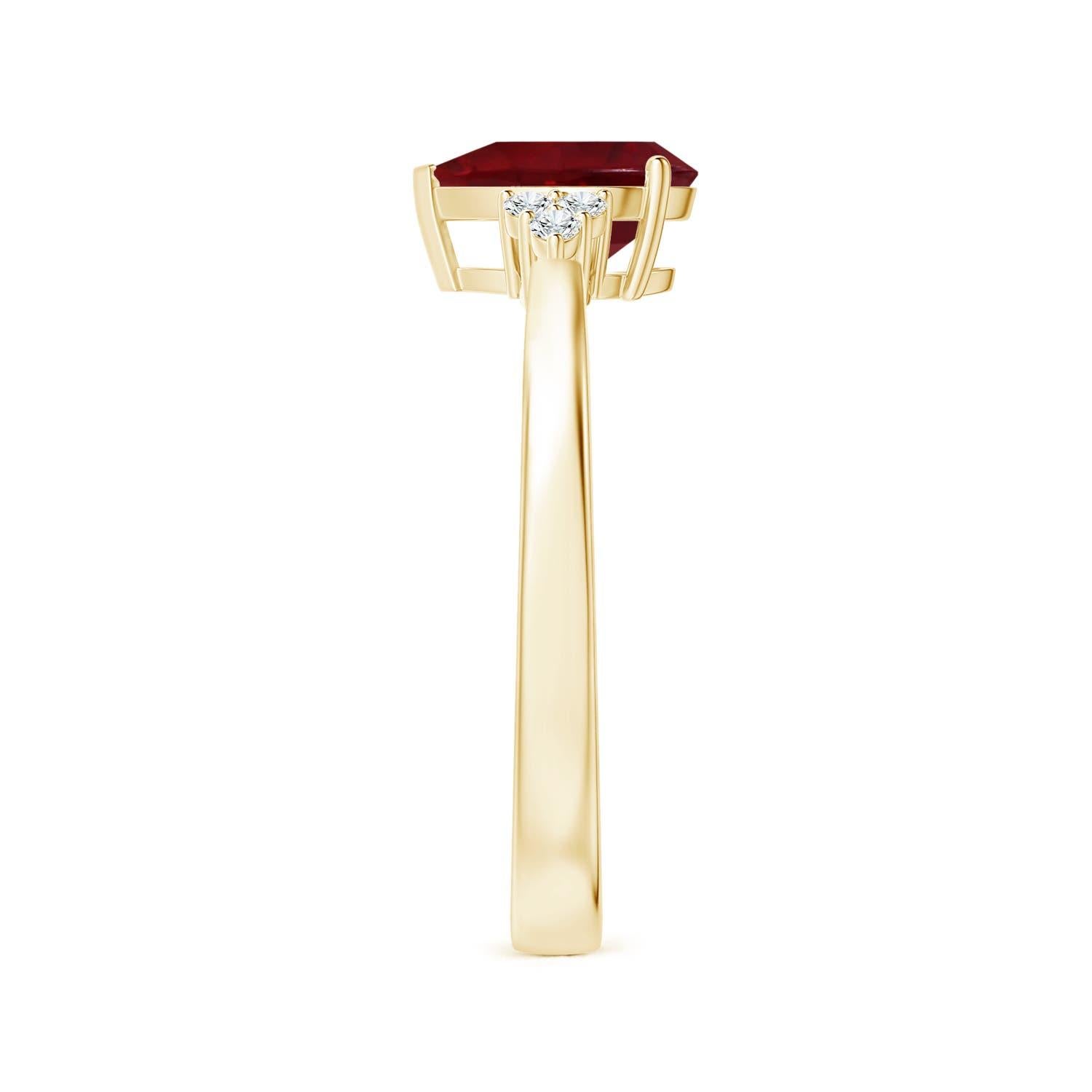 En vente :  ANGARA Bague en or jaune avec rubis naturel certifié GIA et diamants 4