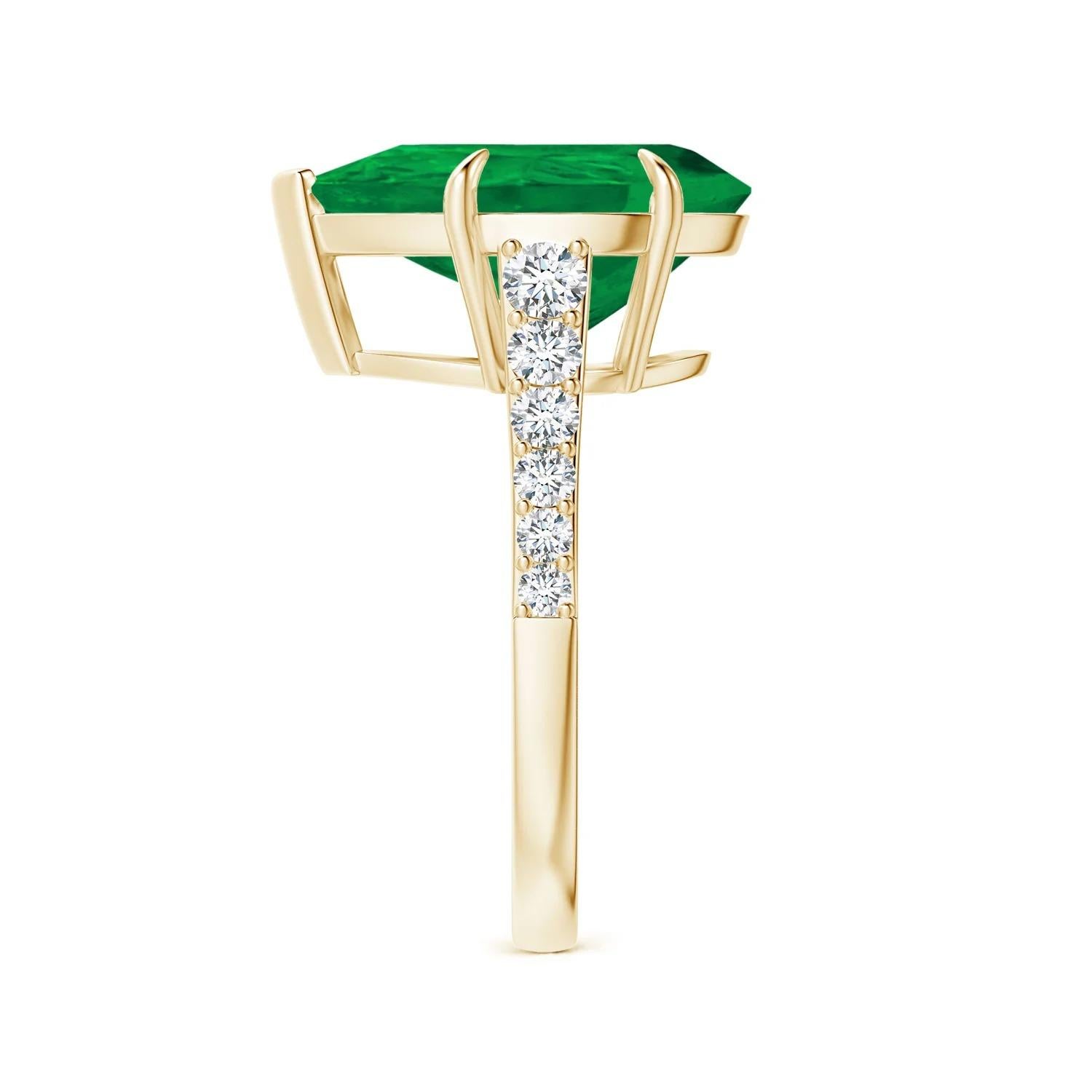 Angara Gia Certified Pear-Shaped Emerald Ring in Yellow Gold with Diamonds 4