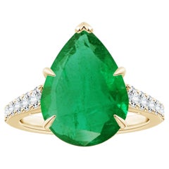 Angara Gia Certified Pear-Shaped Emerald Ring in Yellow Gold with Diamonds