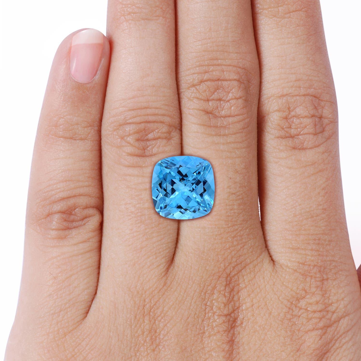 Im Angebot: GIA-zertifizierter Schweizer Blautopas-Ring aus Gelbgold mit Diamant-Halo () 9