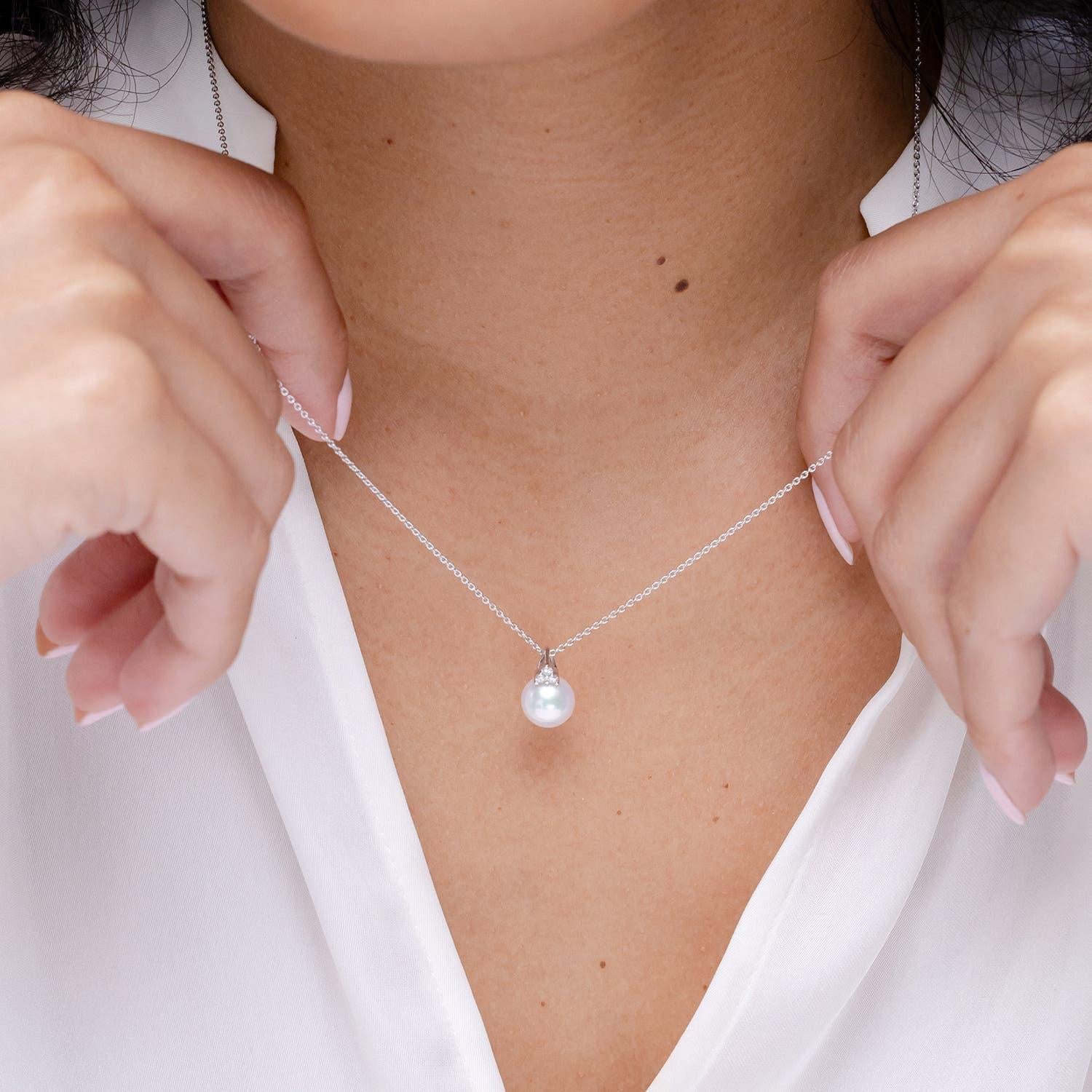 Modern Angara Japanese Akoya Cultured Pearl and Trio Diamond Pendant in 14K Solid Gold For Sale