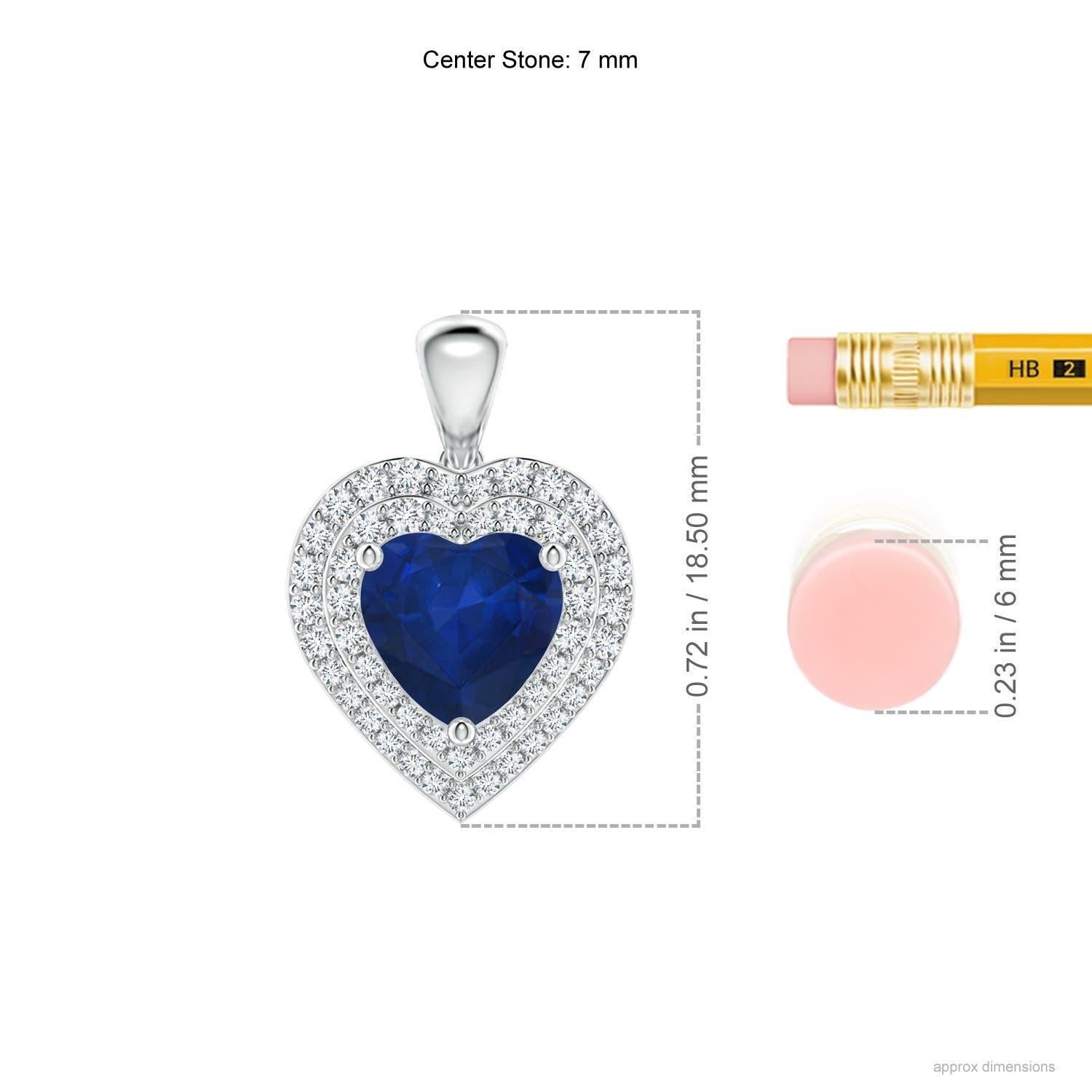 Taille cœur Angara Nature 1.15 ct Blue Sapphire Heart Pendant with Diamond Halo in Platinum (pendentif en forme de coeur en saphir bleu avec halo en diamant) en vente
