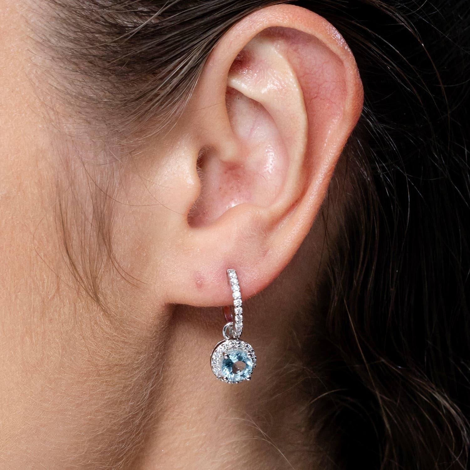 Angara Natürliche 1,44 kt Aquamarin Ohrringe mit Diamant Halo in 14K Gold (Moderne) im Angebot