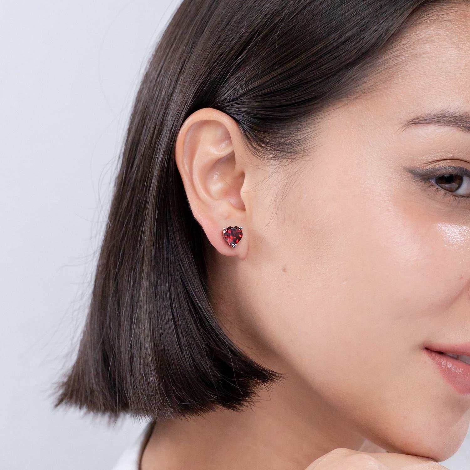 Moderne Angara - Boucles d'oreilles cœur solitaire en grenat naturel 3,7 ct en or massif 14K en vente