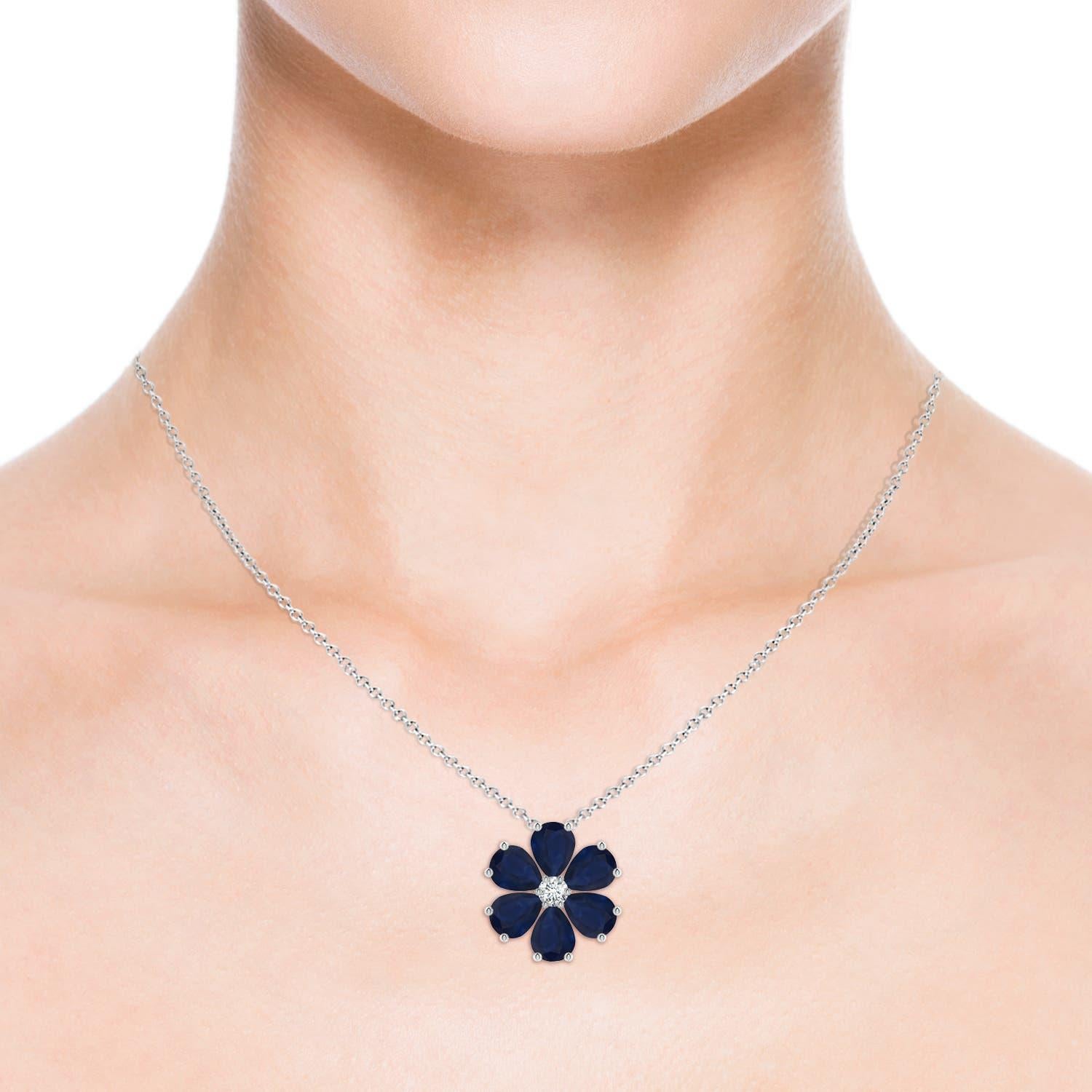 Colgante de racimo de flores de zafiro azul natural Angara de 6,9 ct en platino Corte redondo en venta