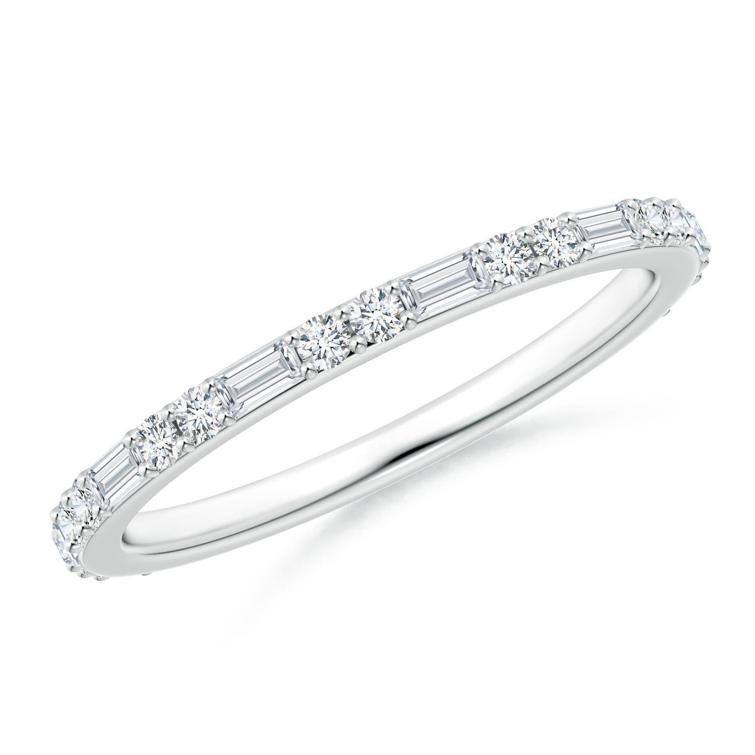 Angara Anello impilabile a mezza eternità con diamanti tondi e baguette naturali in oro 14K in vendita 1