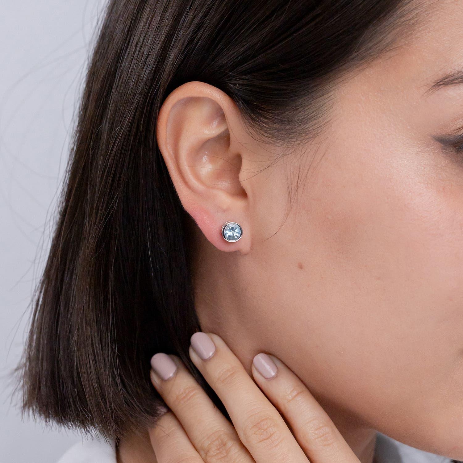 Angara natürlichen Lünette gesetzt Aquamarin Solitär Ohrstecker in 14K massivem Gold (Rundschliff) im Angebot